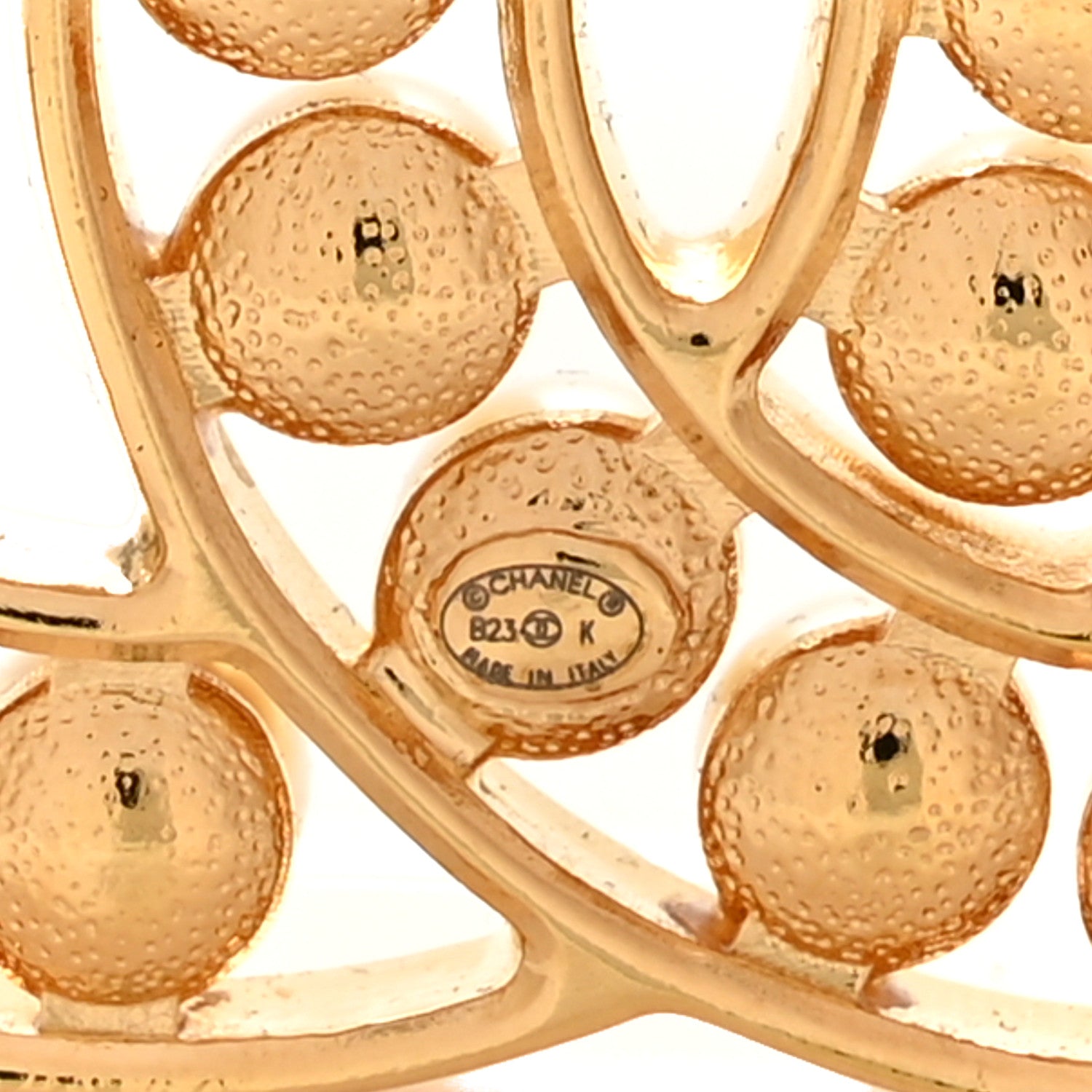 Chanel Pearl CC Brooch Light Gold 3 of 4
