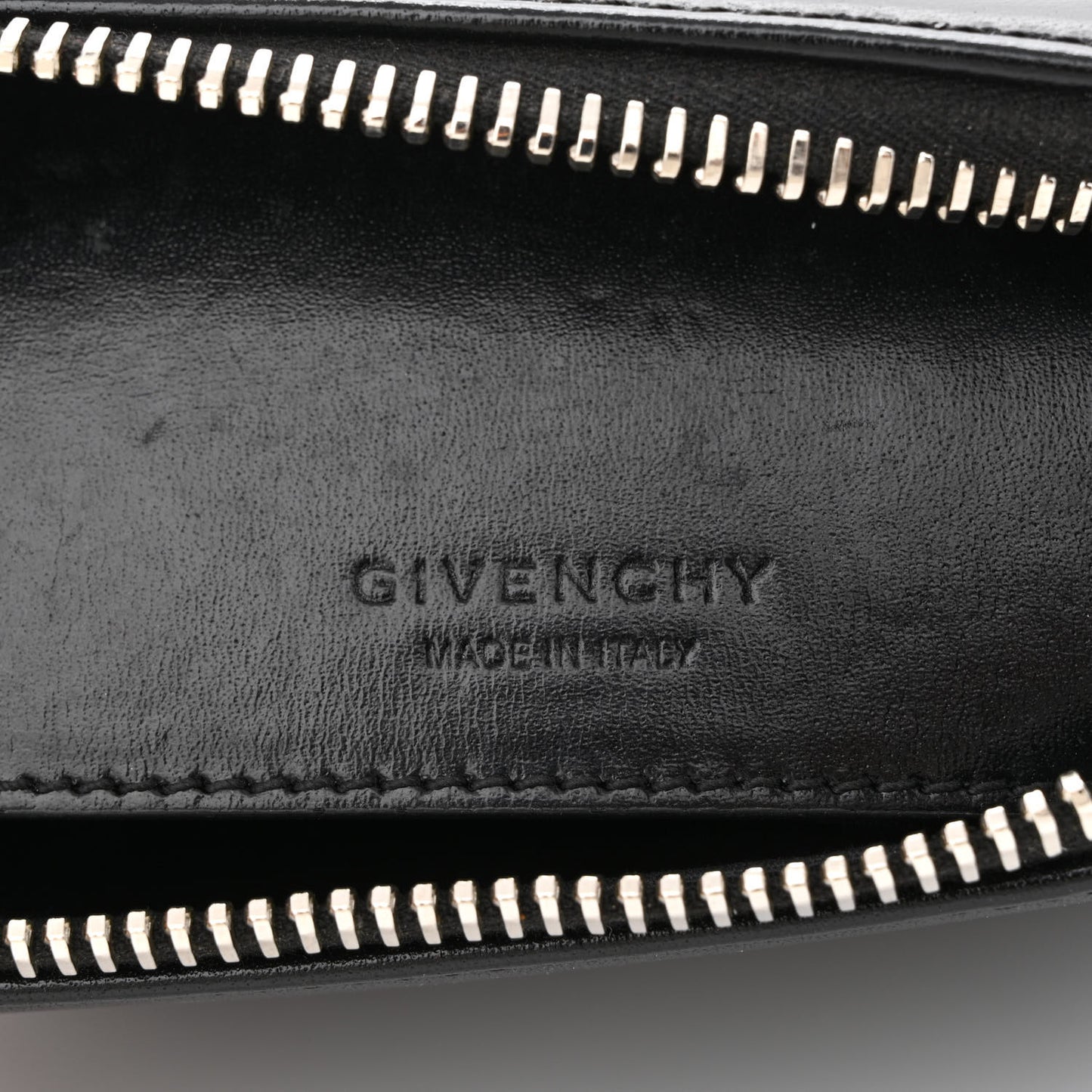 Smooth Calfskin Nano Antigona Black