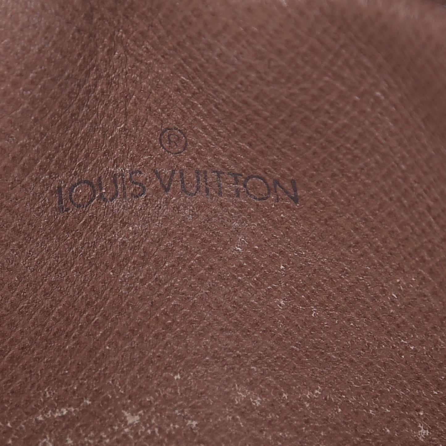 Monogram Compiegne 23 Toiletries