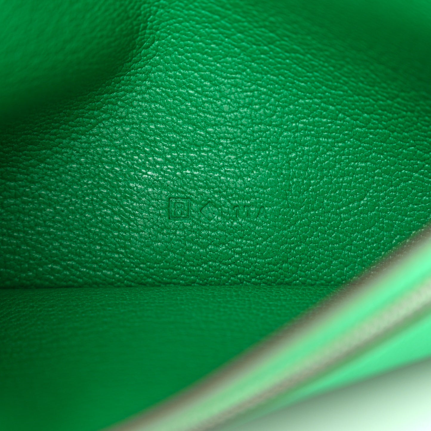 Chevre Mysore Bearn Gusset Wallet Menthe