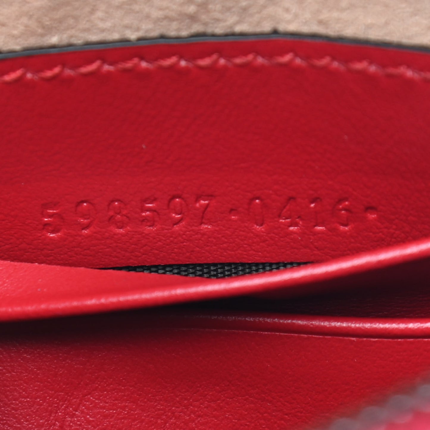 Calfskin Matelasse Mini GG Marmont Crossbody Bag Hibiscus Red