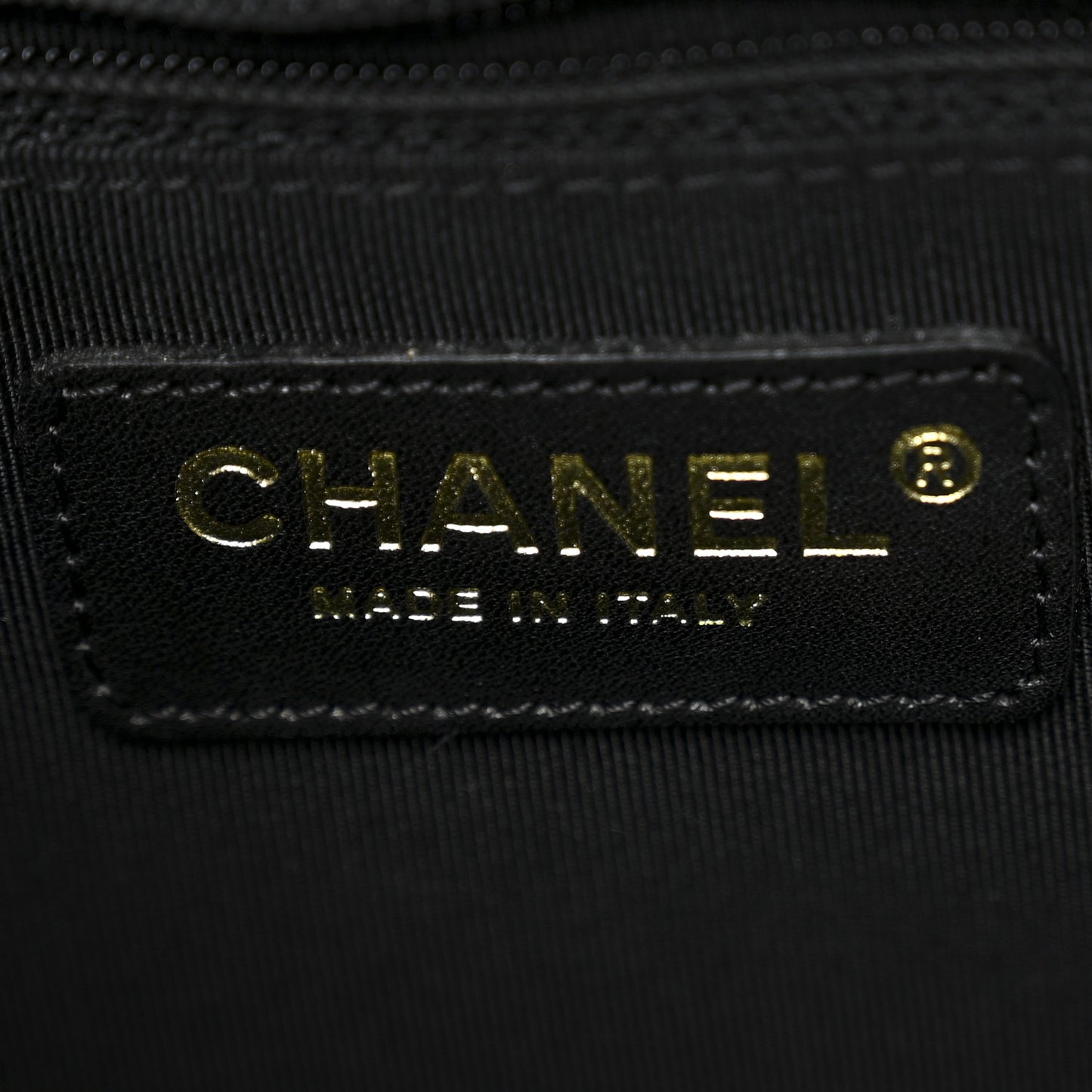 Caviar Quilted Petit Shopping Tote PST Black