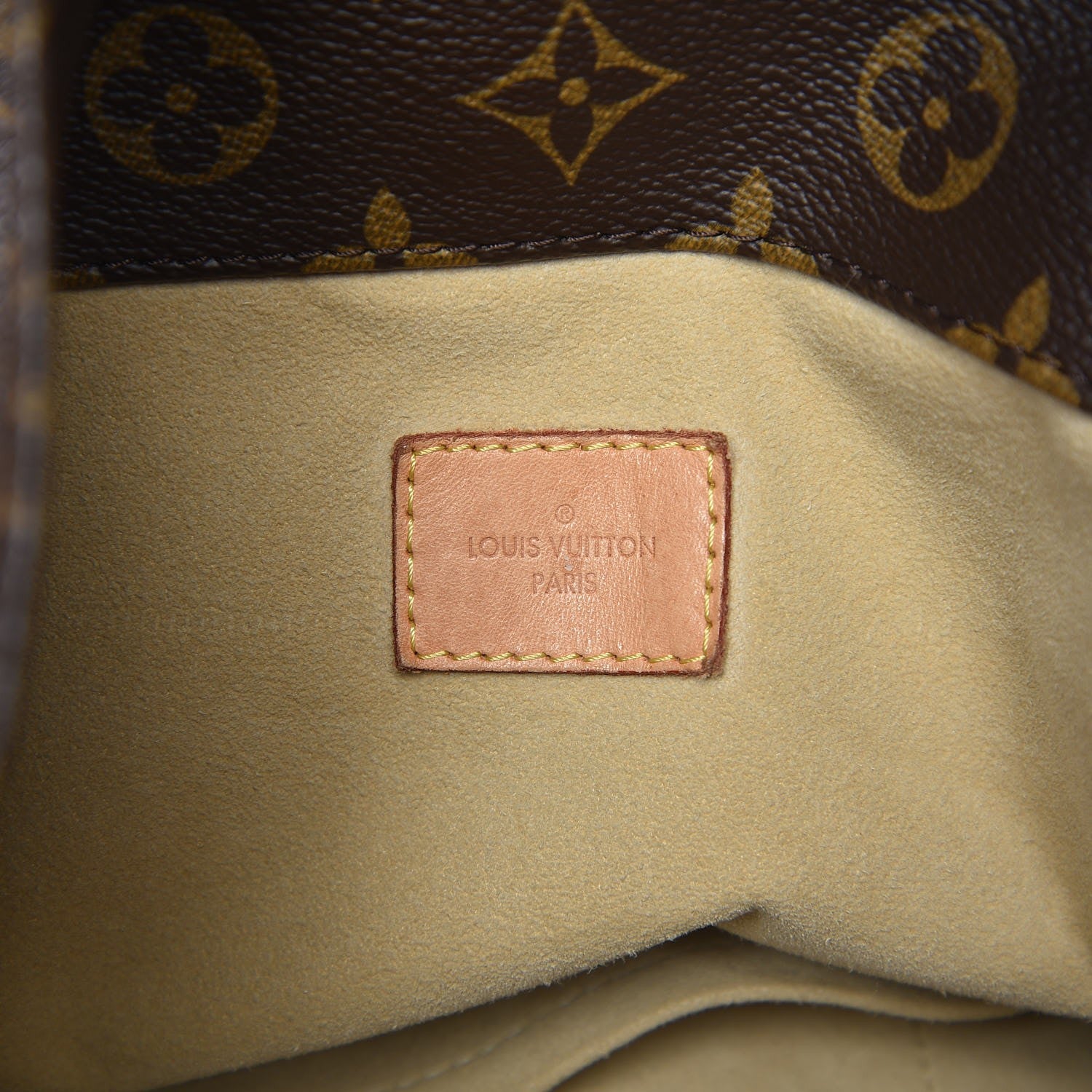 Louis Vuitton Monogram Artsy GM 6 of 15
