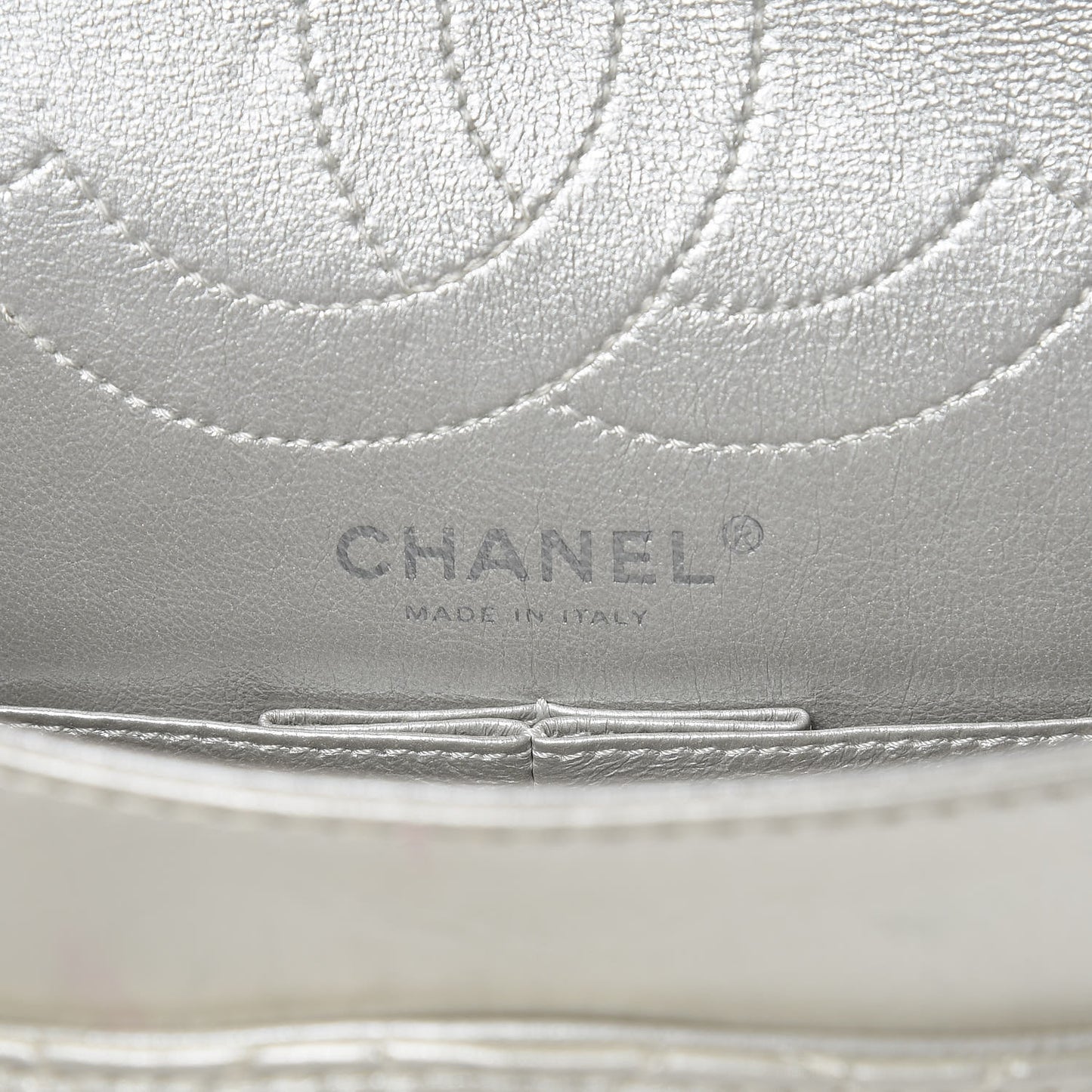 Metallic Aged Calfskin 2.55 Reissue 225 Flap Silver
