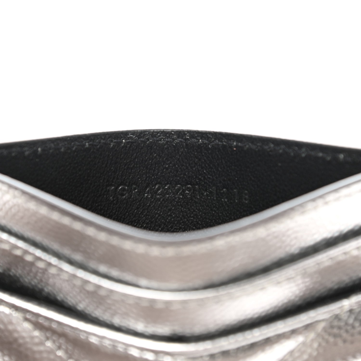 Saint Laurent Metallic Grain De Poudre Matelasse Chevron Monogram Credit Card Case Argento 7 of 7