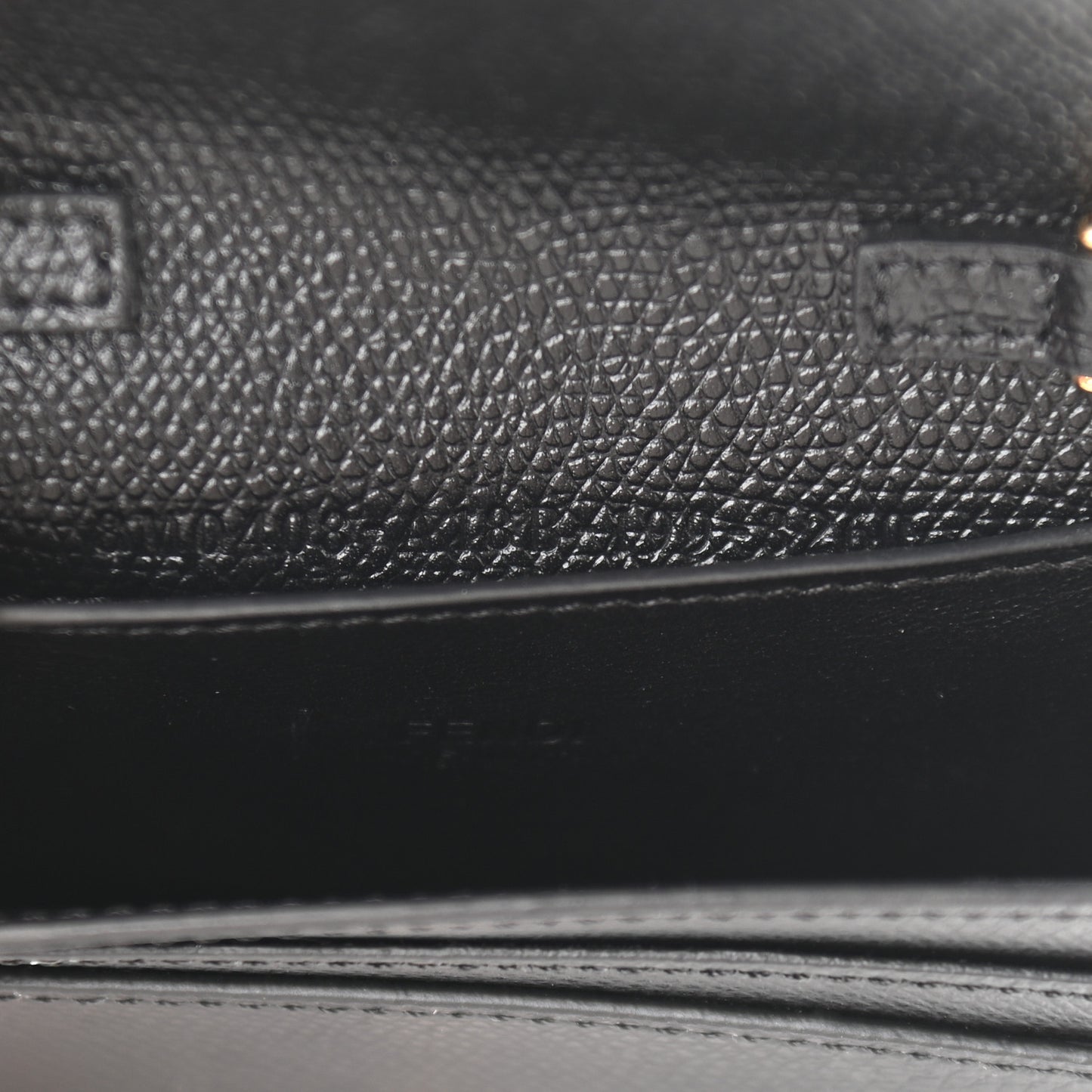 Vitello Cruise F is Fendi Geometric Flap Wallet on Chain Black