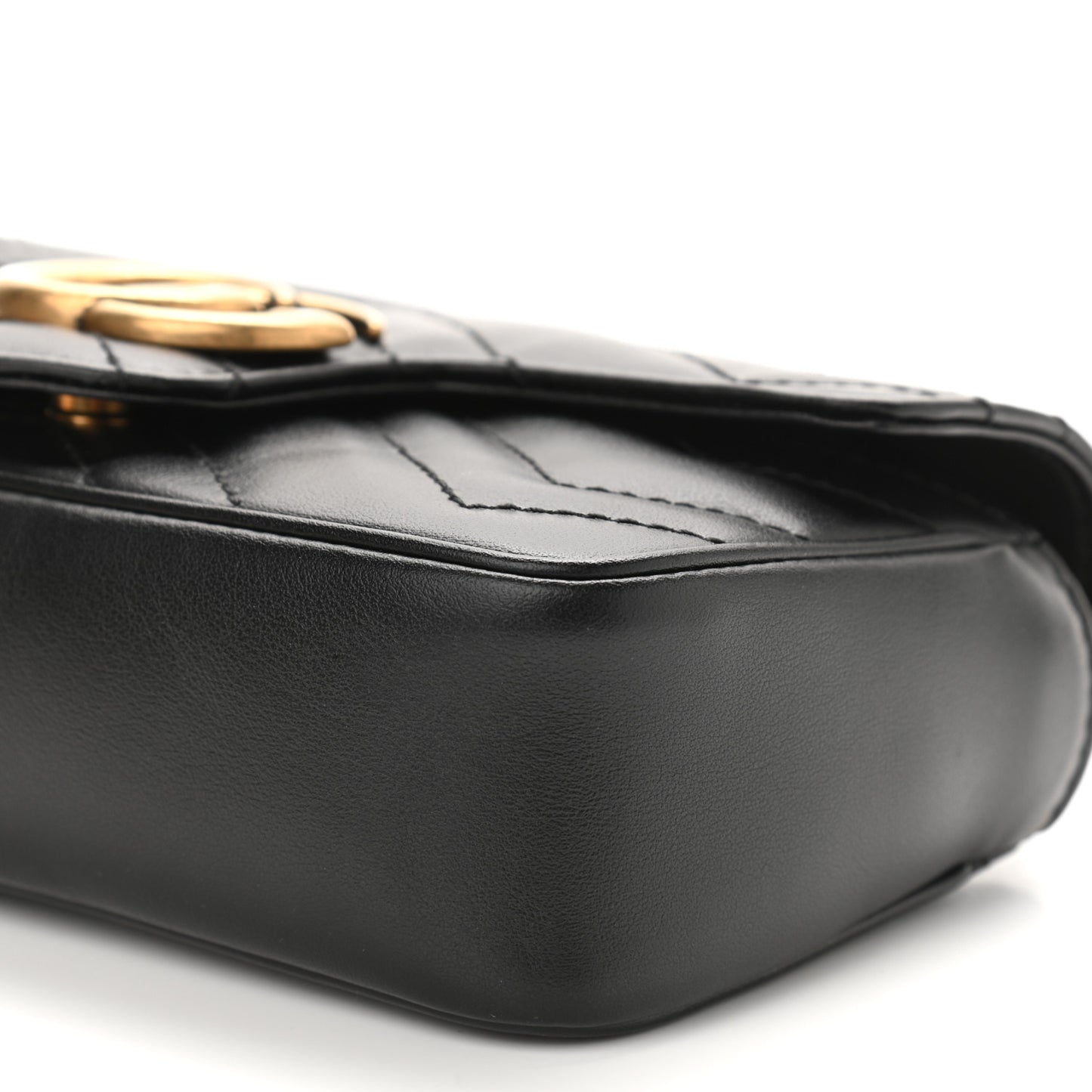 Calfskin Matelasse Super Mini GG Marmont Shoulder Bag Black