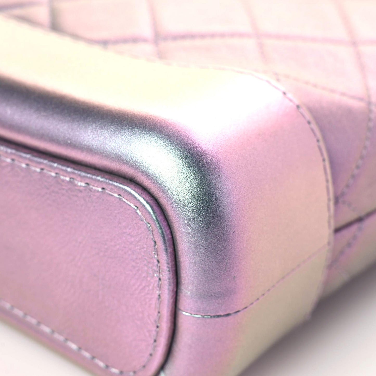 Iridescent Lambskin Calfskin Quilted Small Gabrielle Hobo Light Purple
