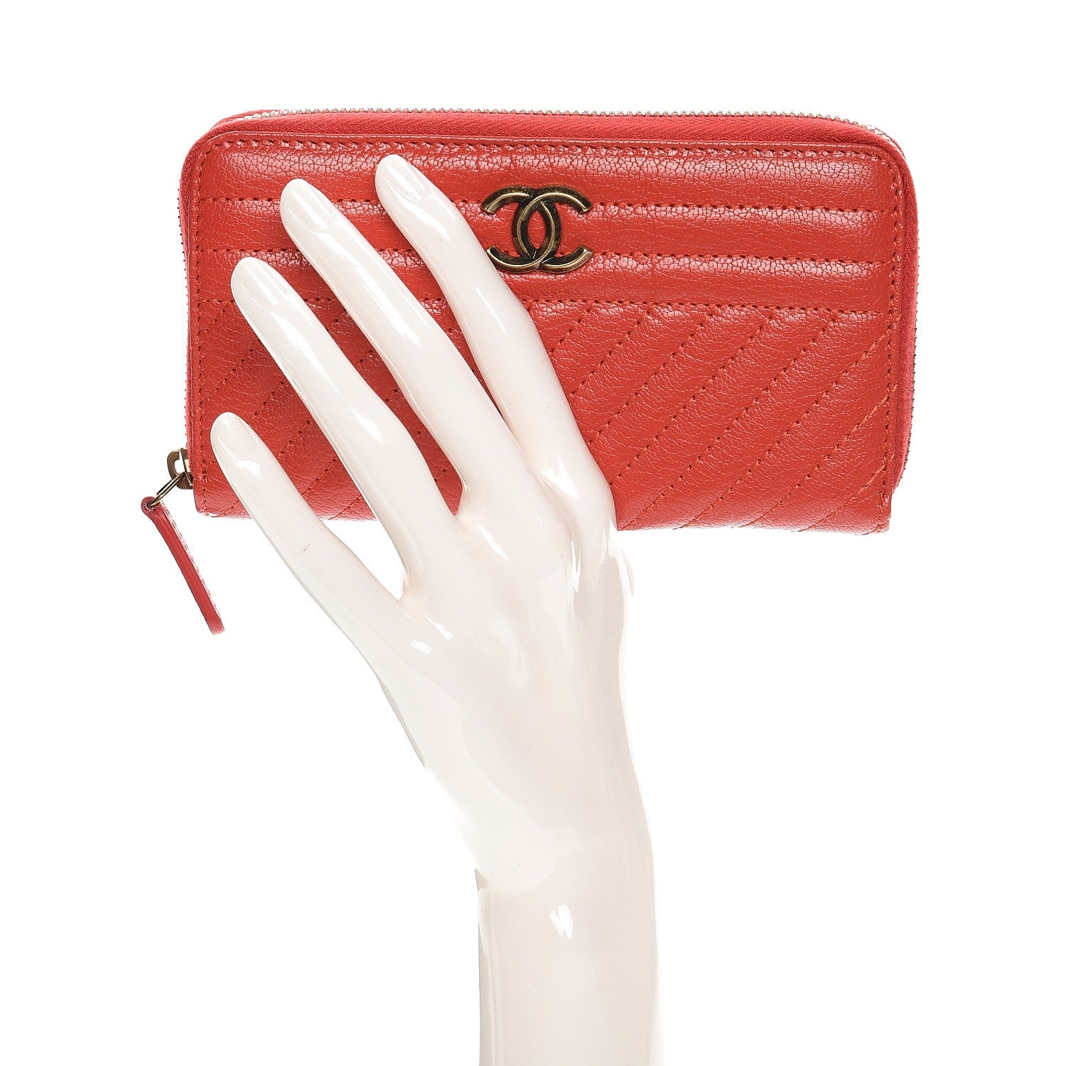Chanel Shiny Goatskin Diagonal Quilted Small Zip Around Wallet Red 2 of 10