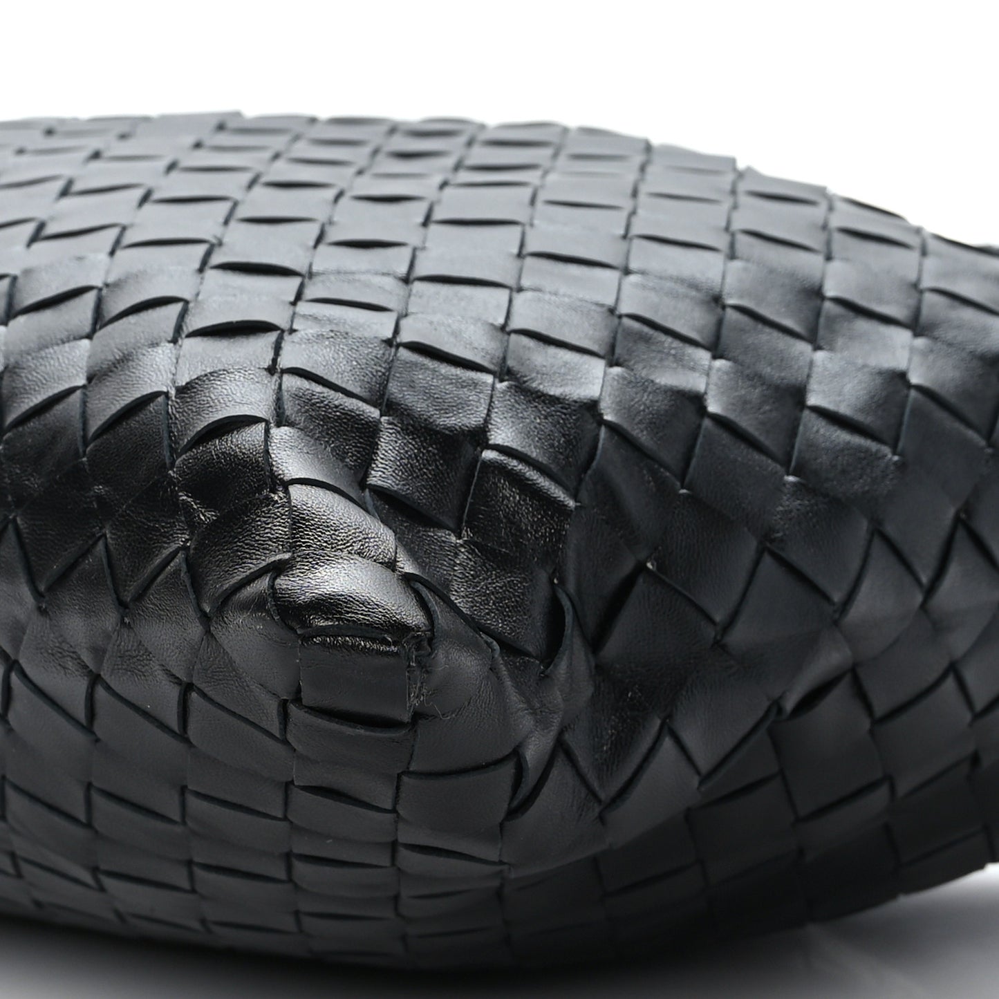 Calfskin Intrecciato Small Hop Black