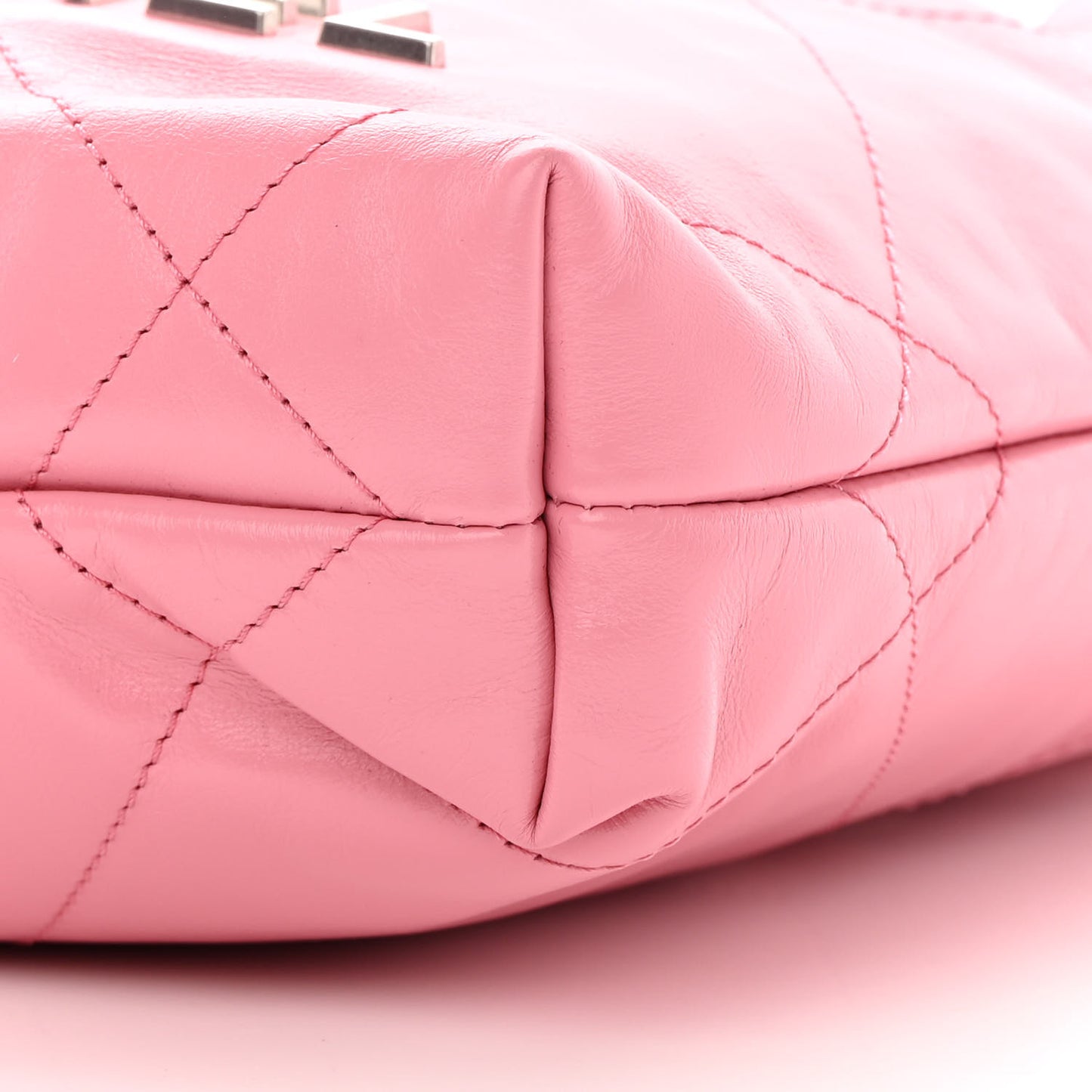 Shiny Calfskin Quilted Mini Chanel 22 Pink