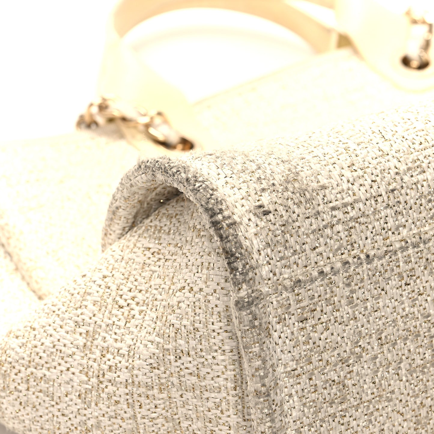 Lurex Boucle Medium Deauville Tote White