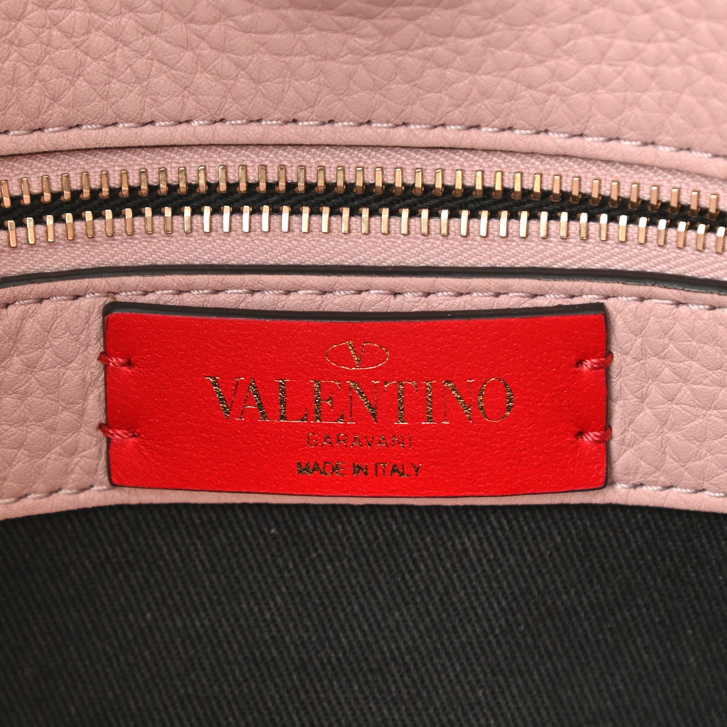 Pebbled Calfskin Small Rockstud Flip Lock Hobo Light Pink