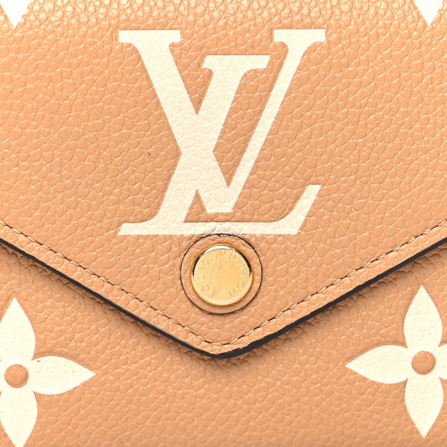 Empreinte Monogram Giant Victorine Wallet Arizona Creme