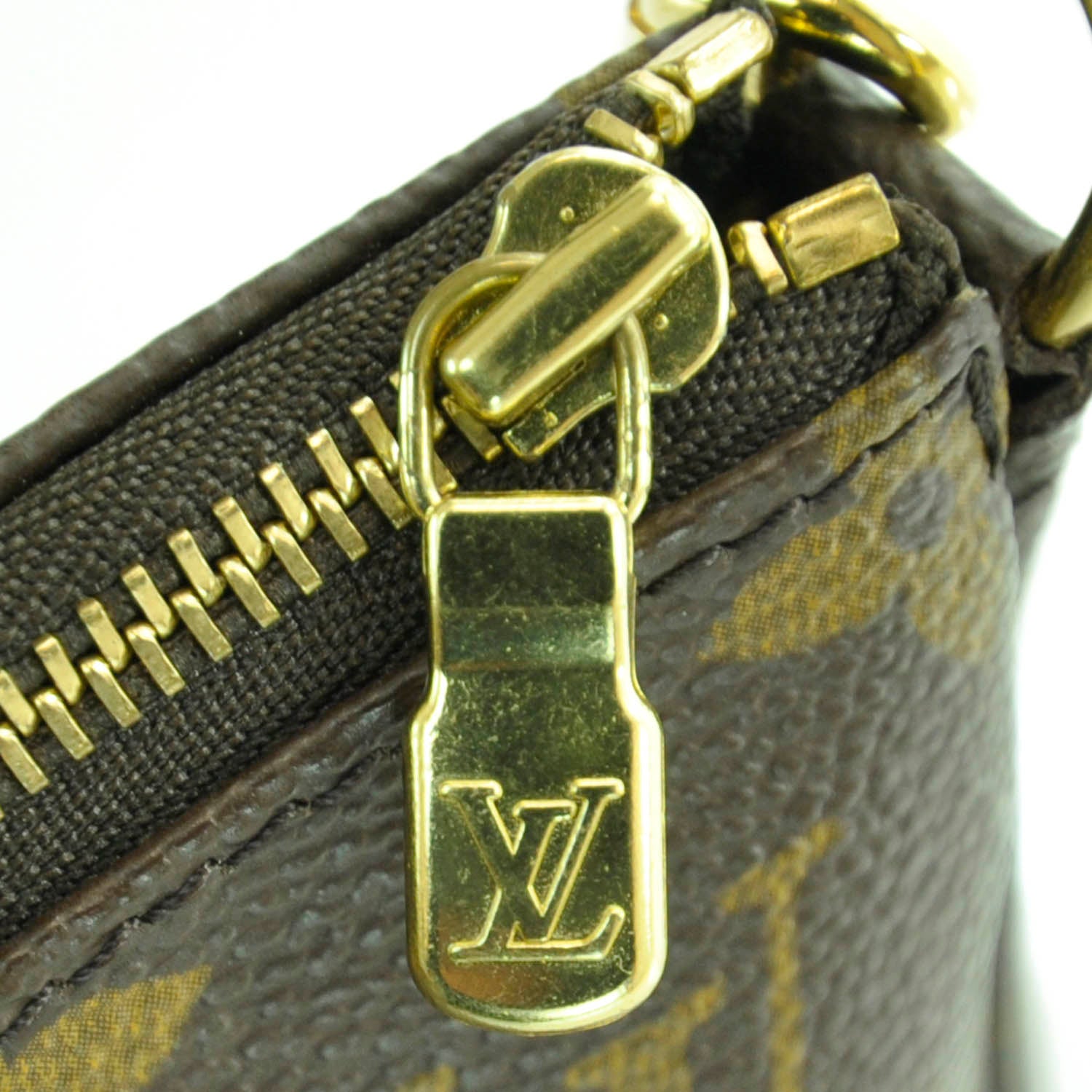 Louis Vuitton Monogram Pochette Accessories 8 of 11