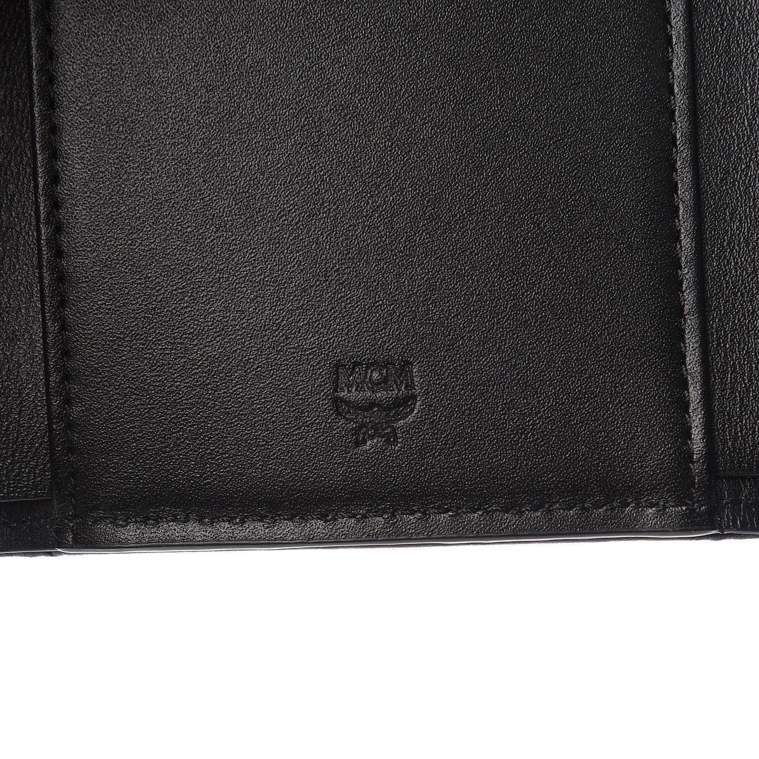 MCM Grained Calfskin Compact Wallet Black 6 of 7