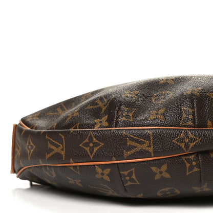 Louis Vuitton Monogram Croissant MM 8 of 9