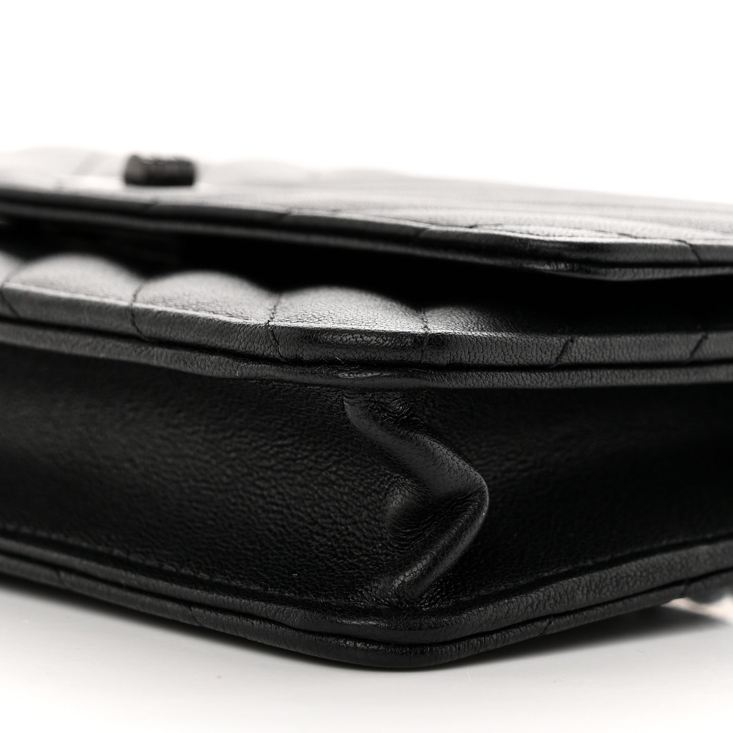 Sheepskin Chevron Reissue Wallet On Chain WOC So Black