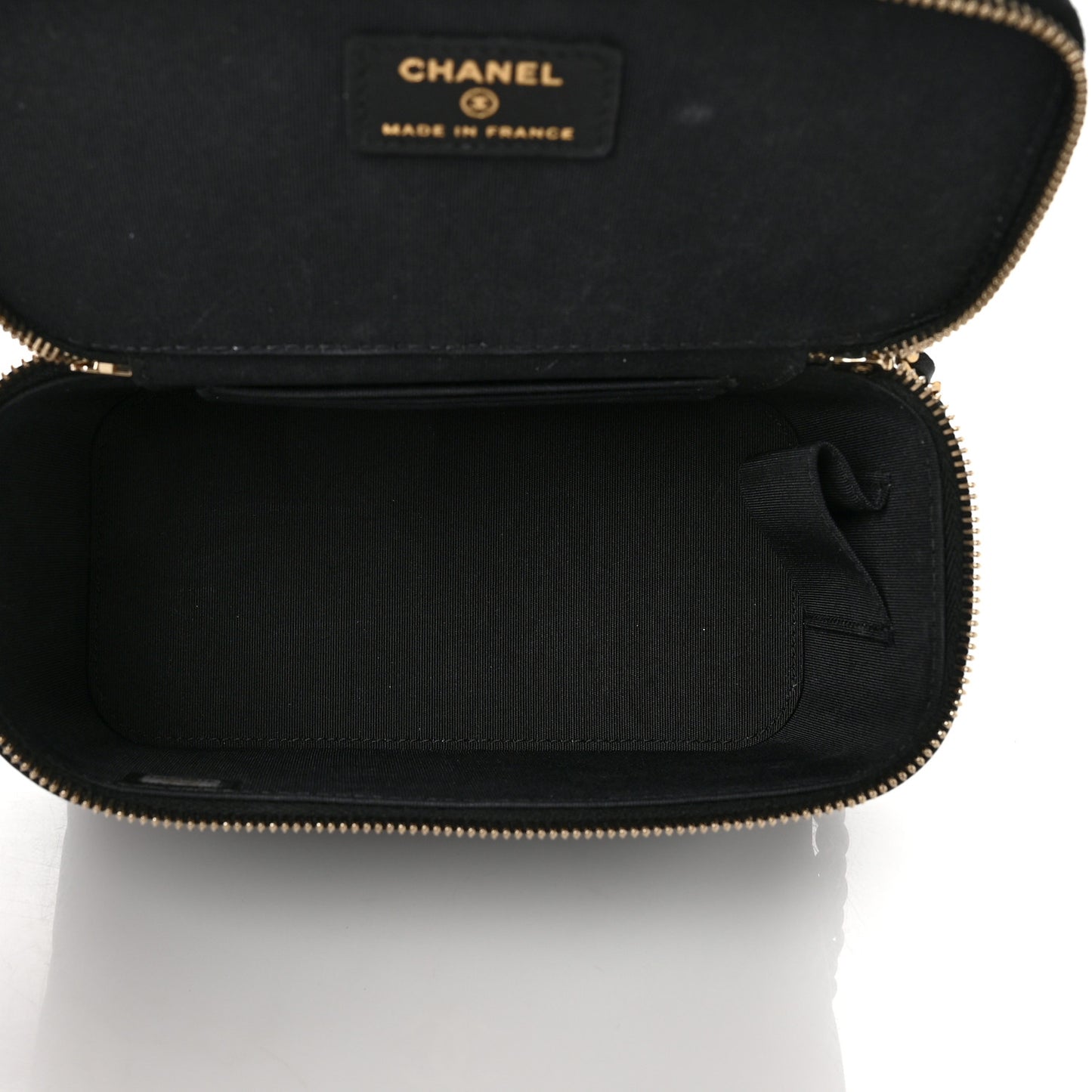 Lambskin Quilted Small Top Handle Vanity Case With Chain Black