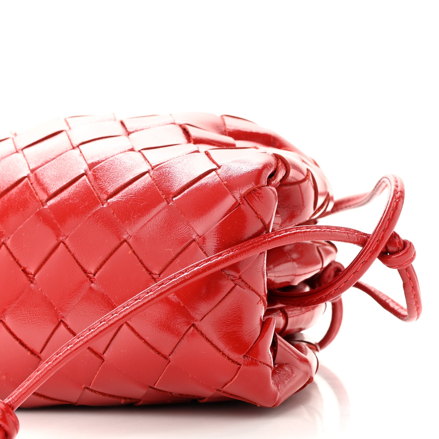 Bottega Veneta Patent Intrecciato The Mini Kiss Lock Pouch Candy Apple 9 of 9