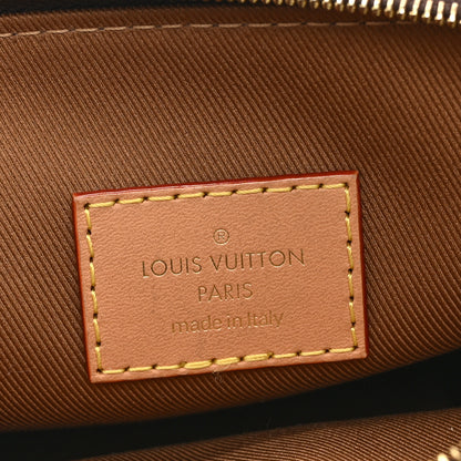 Louis Vuitton Monogram Utility Phone Sleeve 6 of 9