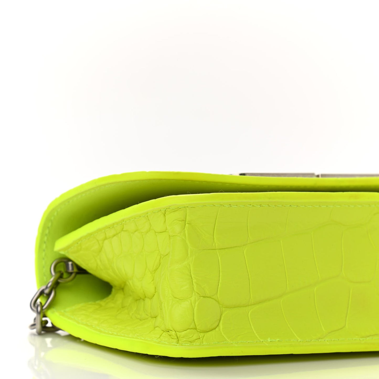 Extra Supple Calfskin Crocodile Embossed Gossip Wallet On Chain Fluo Yellow