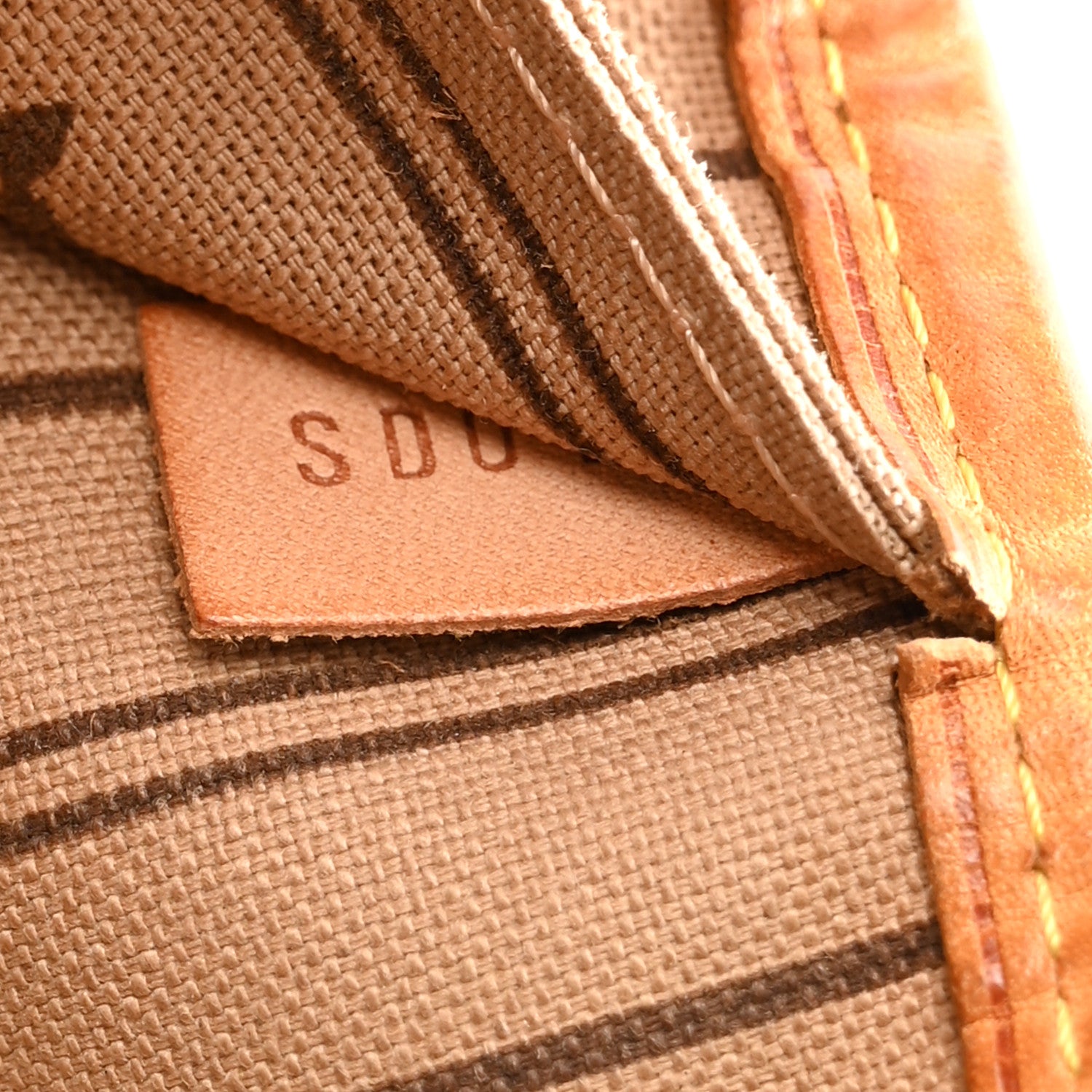 Louis Vuitton Monogram Neverfull MM 7 of 12