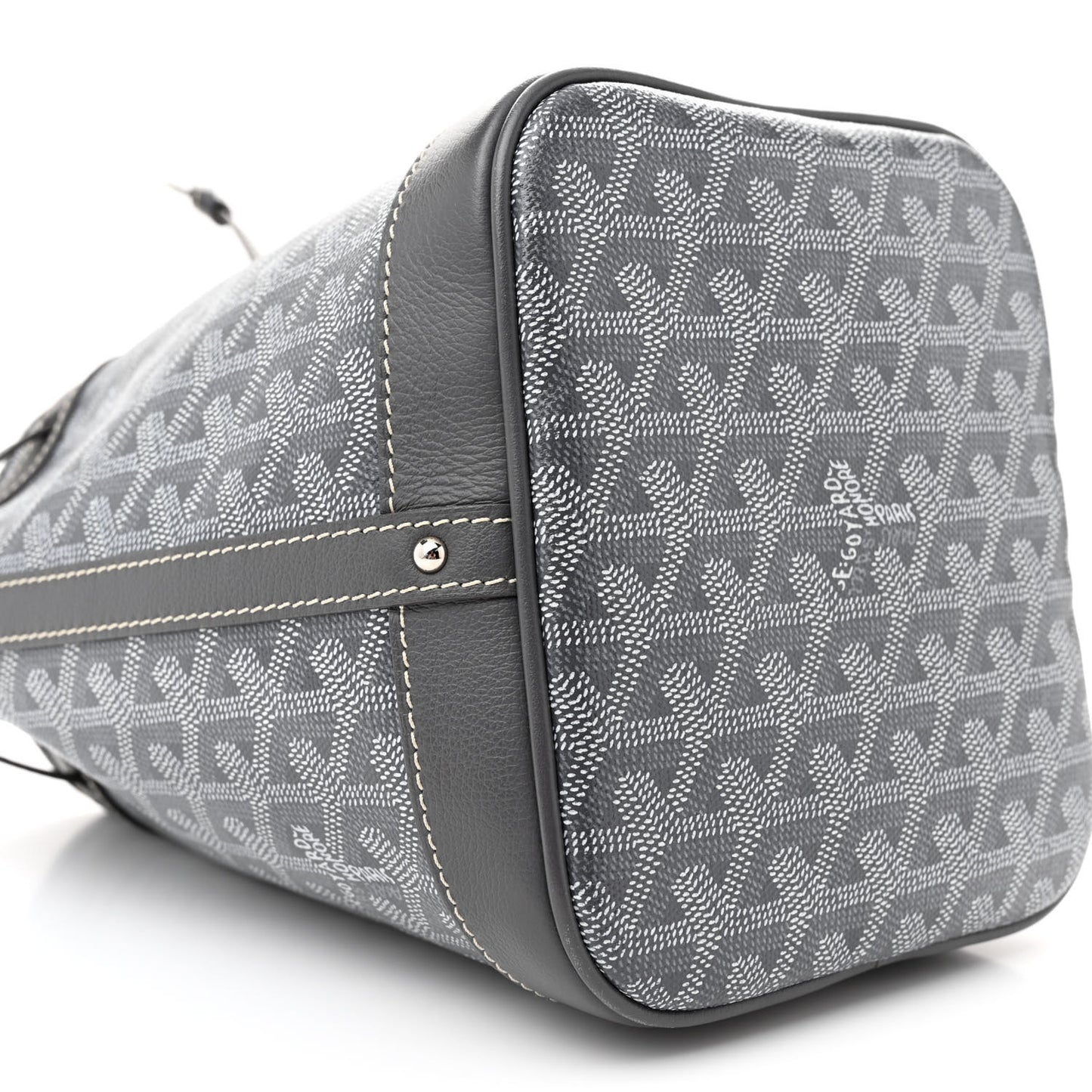 ine Petit Flot Bucket Bag PM Grey