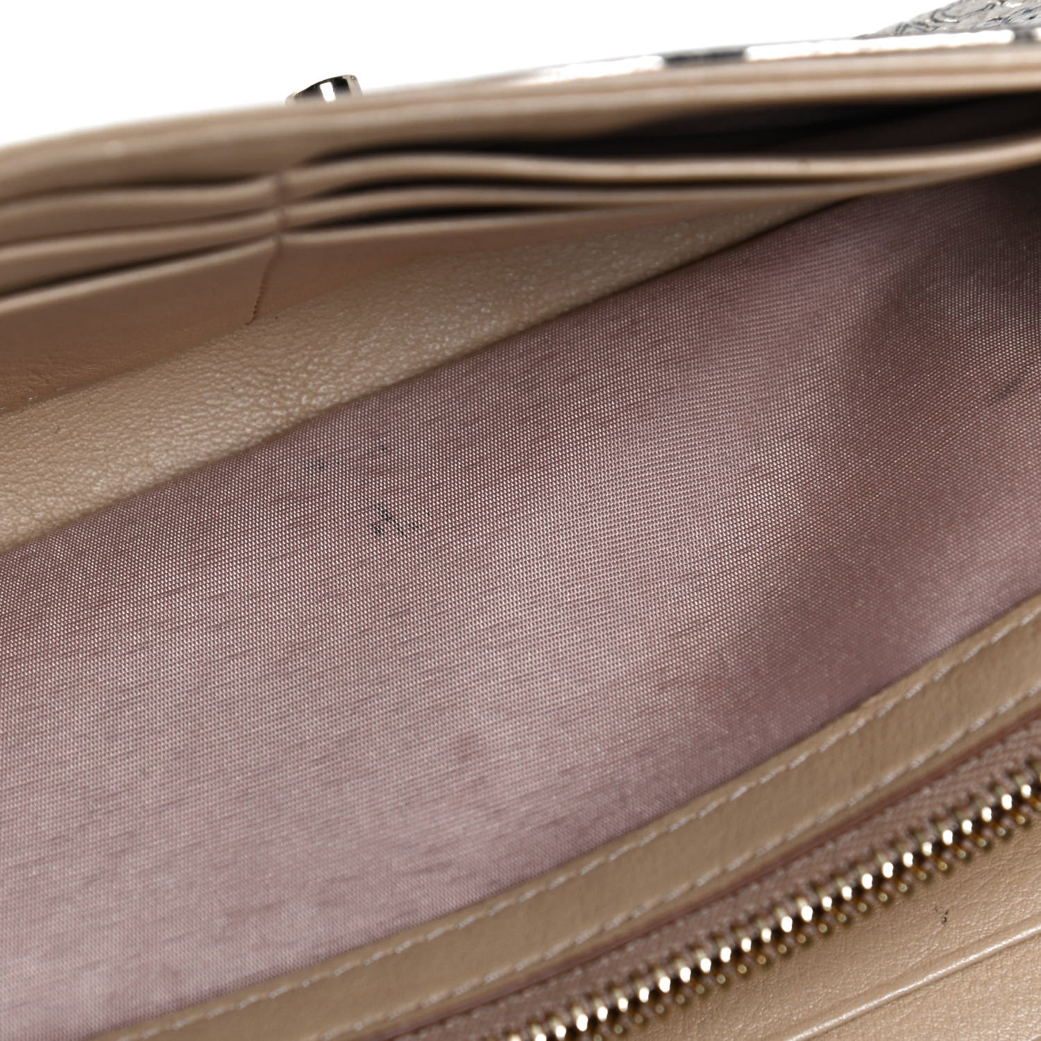 MCM Metallic Visetos Patricia Wallet On Chain Gold 11 of 12