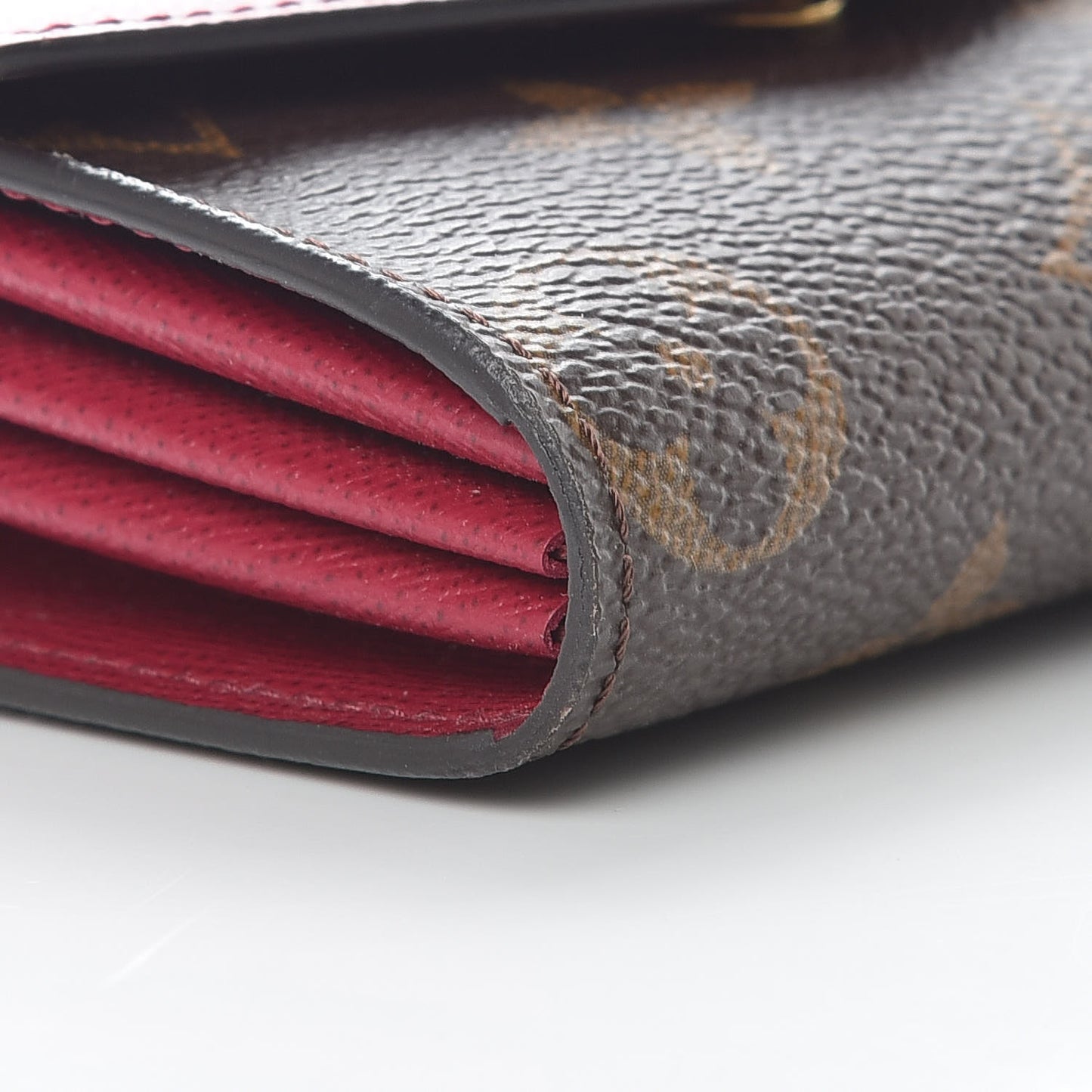 Monogram Sarah Multicartes Fuchsia