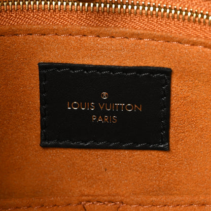 Louis Vuitton Empreinte Monogram Giant Onthego MM Black 6 of 11