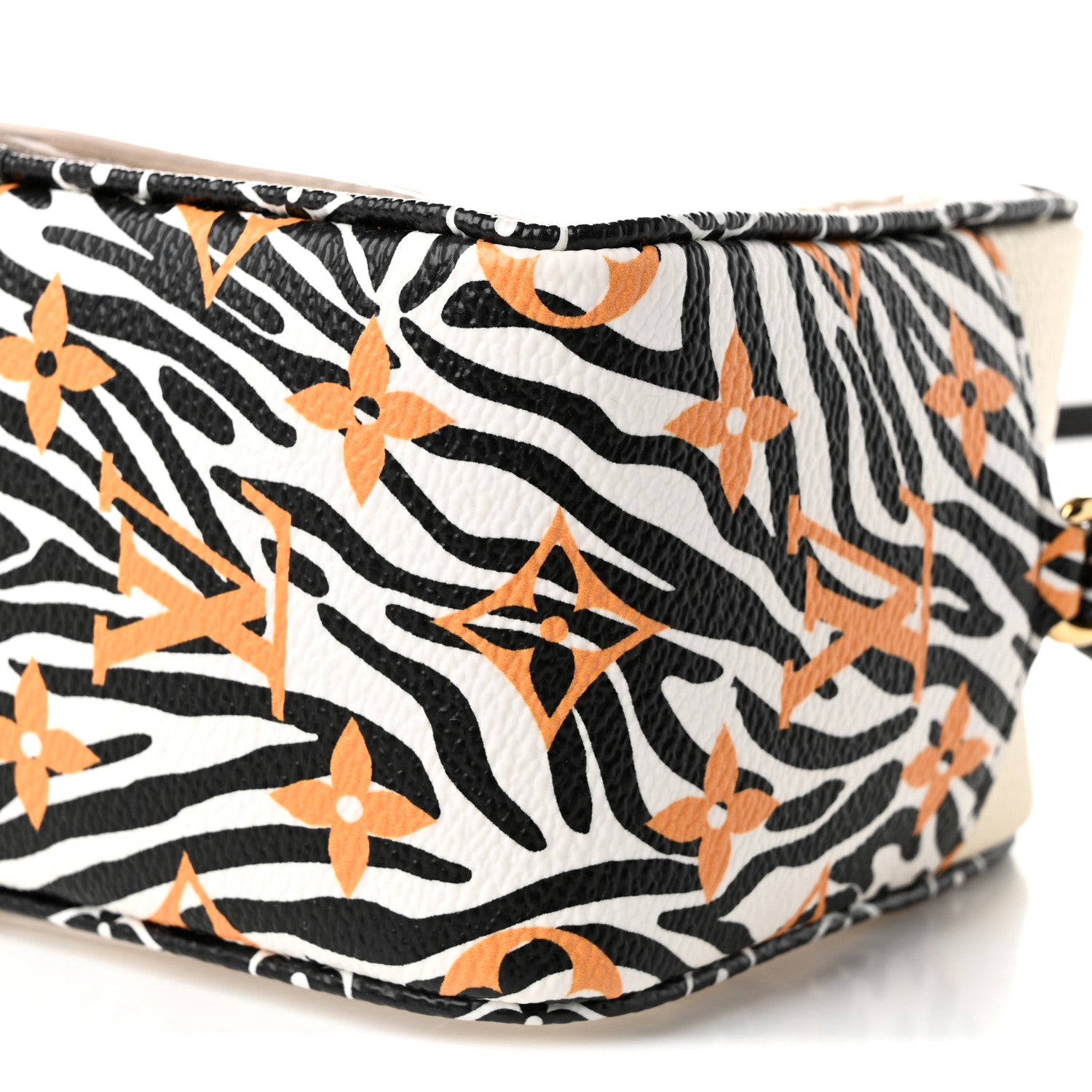 Louis Vuitton Monogram Giant Jungle Beach Pouch Ivory 8 of 8