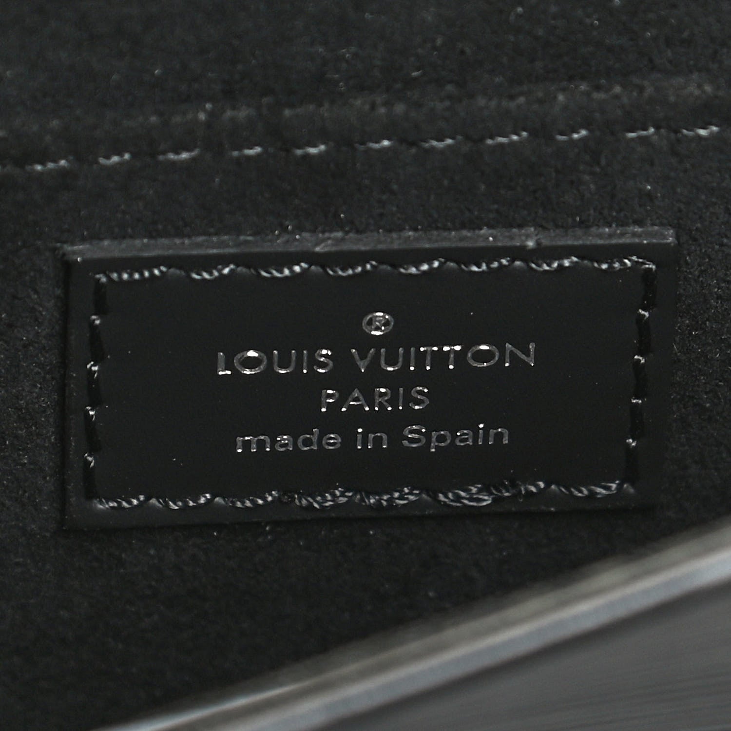 Louis Vuitton Epi Petit Sac Plat Black 7 of 9