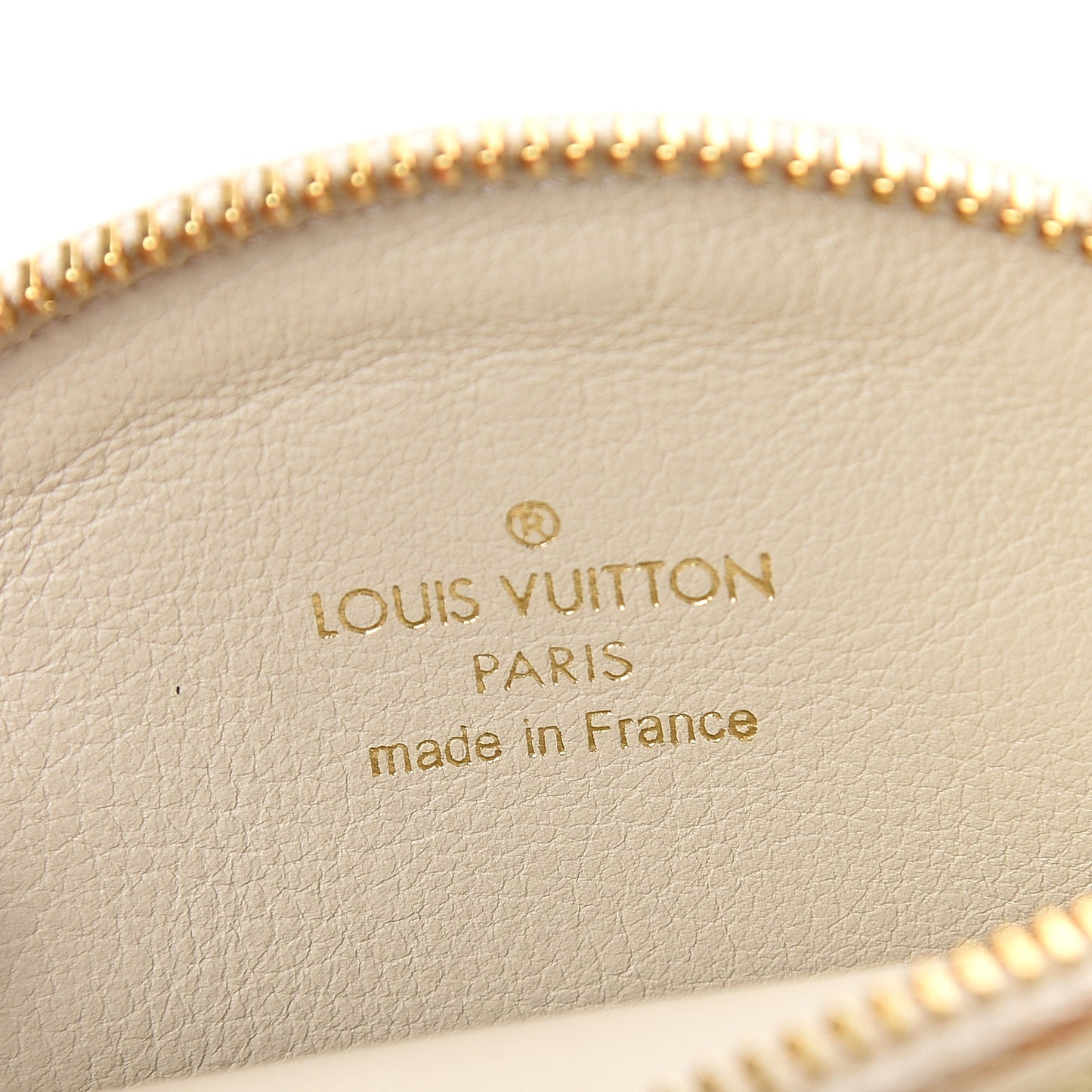 Vernis Trunks and Bags Porte-Monnaie Round Coin Purse Beige