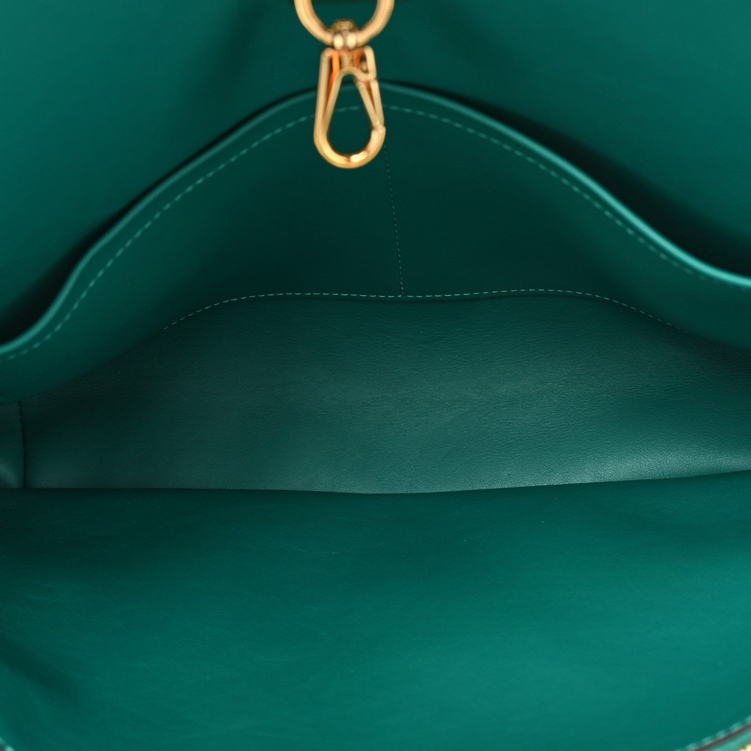 Louis Vuitton Veau Nuage Milla MM Emeraude 5 of 11