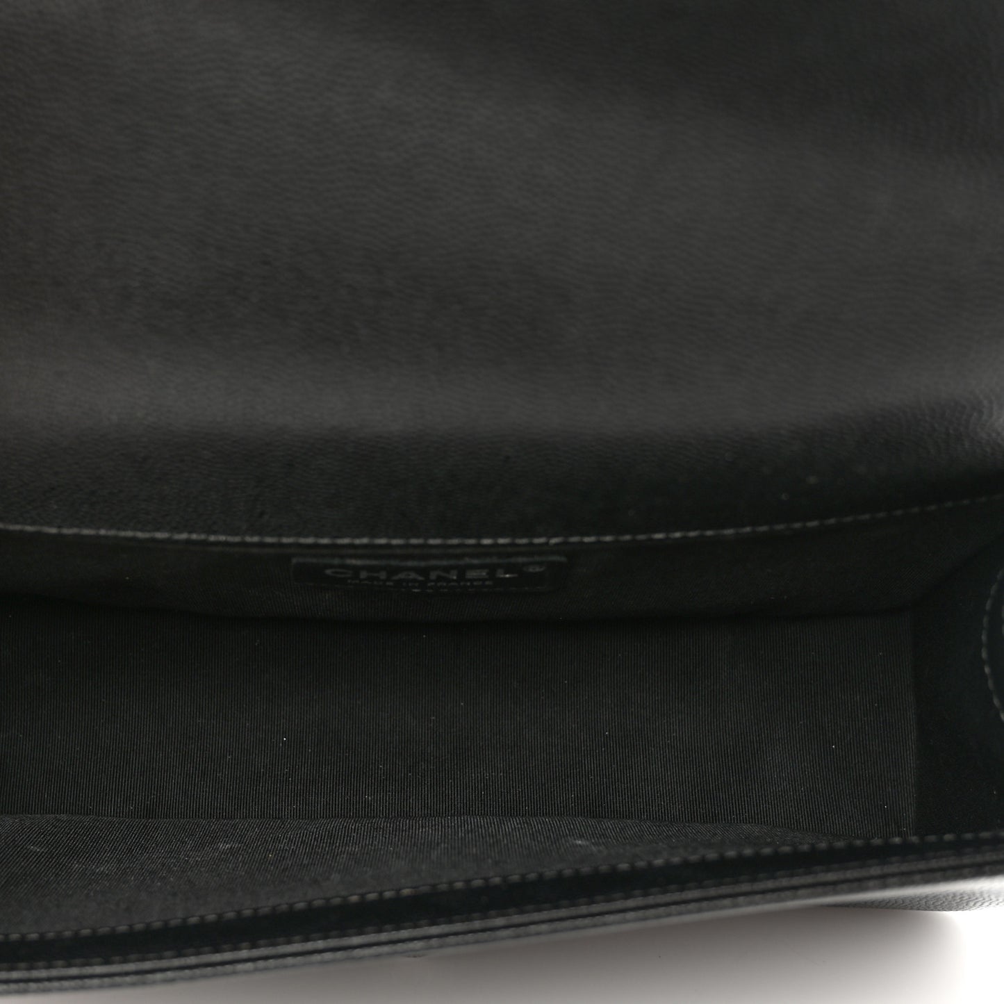 Caviar Quilted Medium Boy Flap Black
