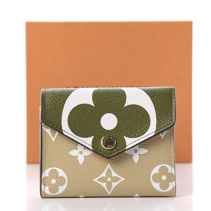 Louis Vuitton Monogram Giant Zoe Wallet Kaki 9 of 9