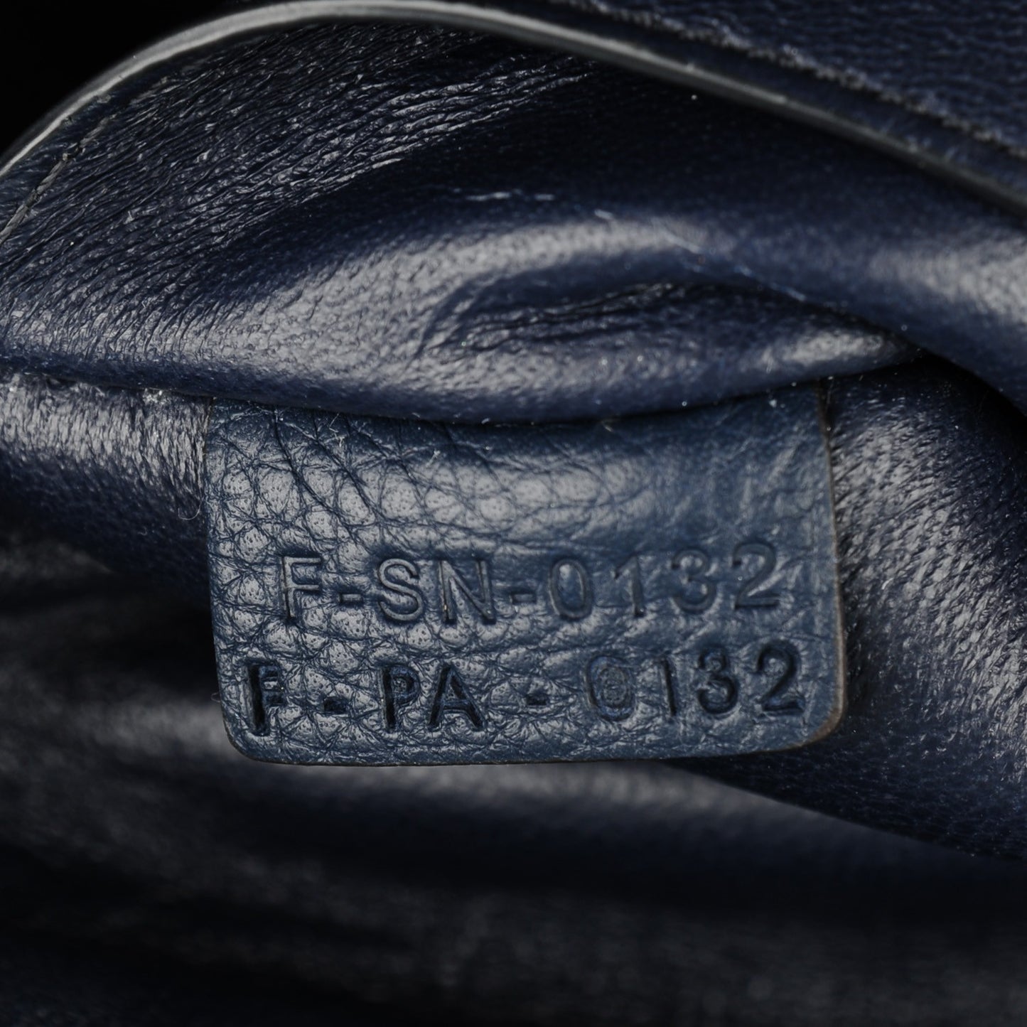 Drummed Calfskin Suede Medium Trapeze Navy