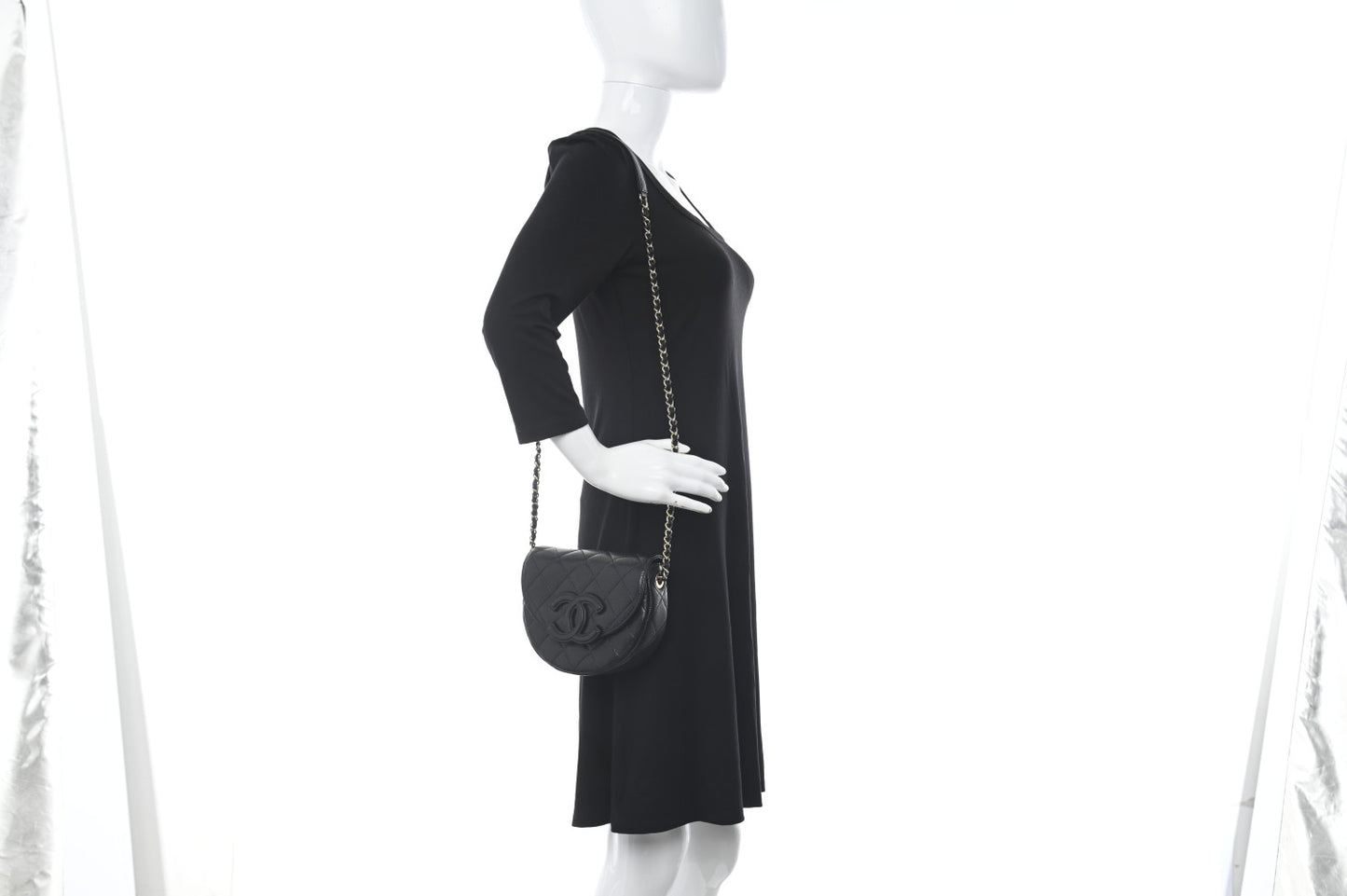 Caviar Quilted Mini Messenger Flap Black
