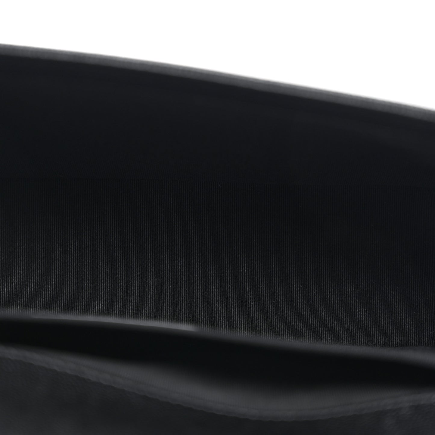 Caviar Quilted Medium Boy Flap Black
