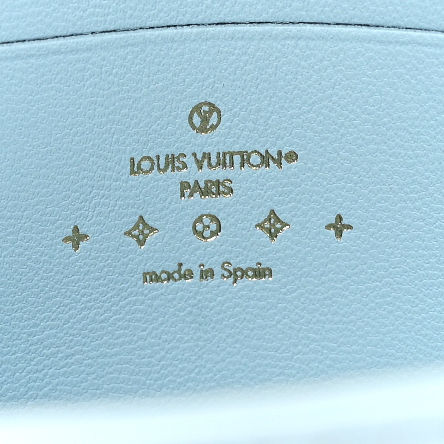 Louis Vuitton Vernis Malibu Pochette Sky Blue 6 of 12