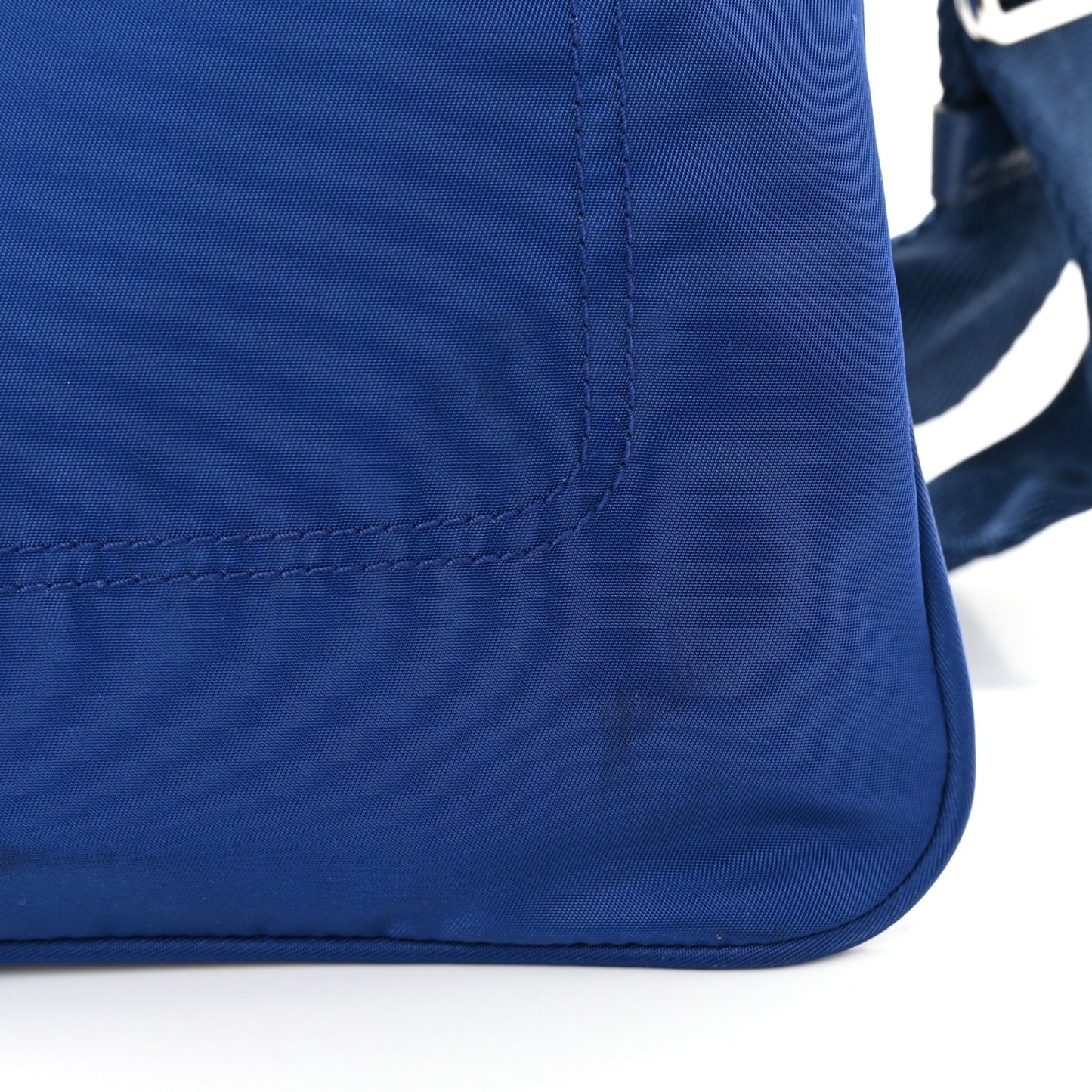 Tessuto Nylon Saffiano Flat Messenger Bag Bluette