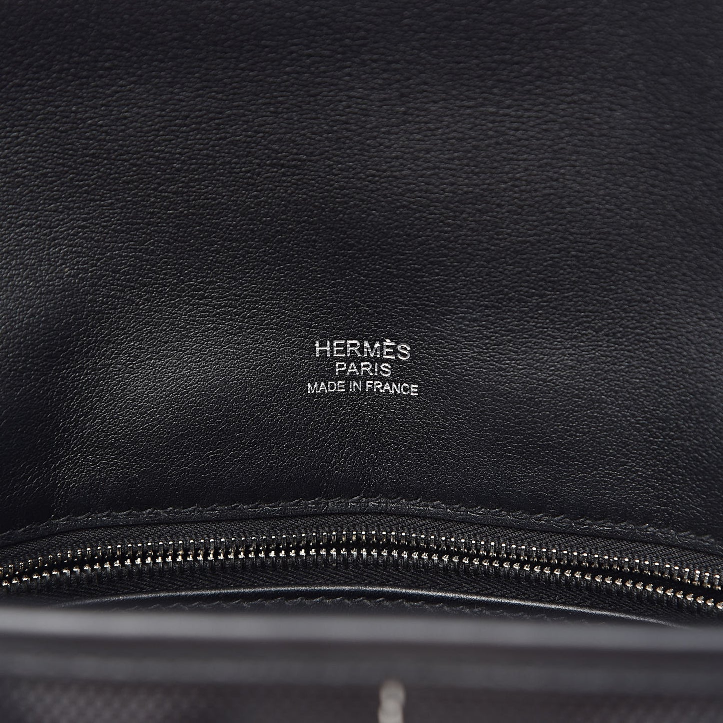 Veau Swift Perforated Sac Berline 28 Black