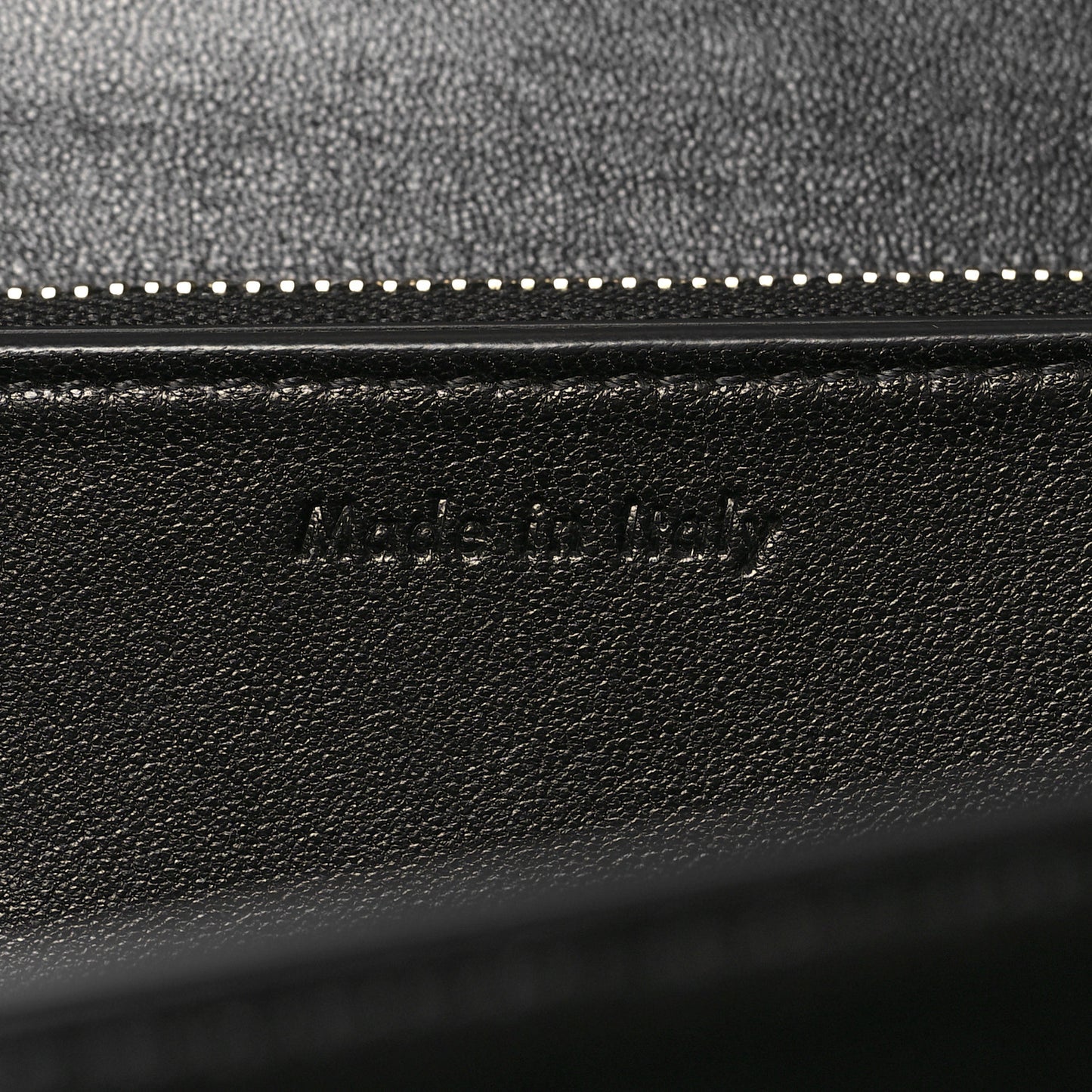 Box Calfskin Medium Classic Box Flap Bag Black