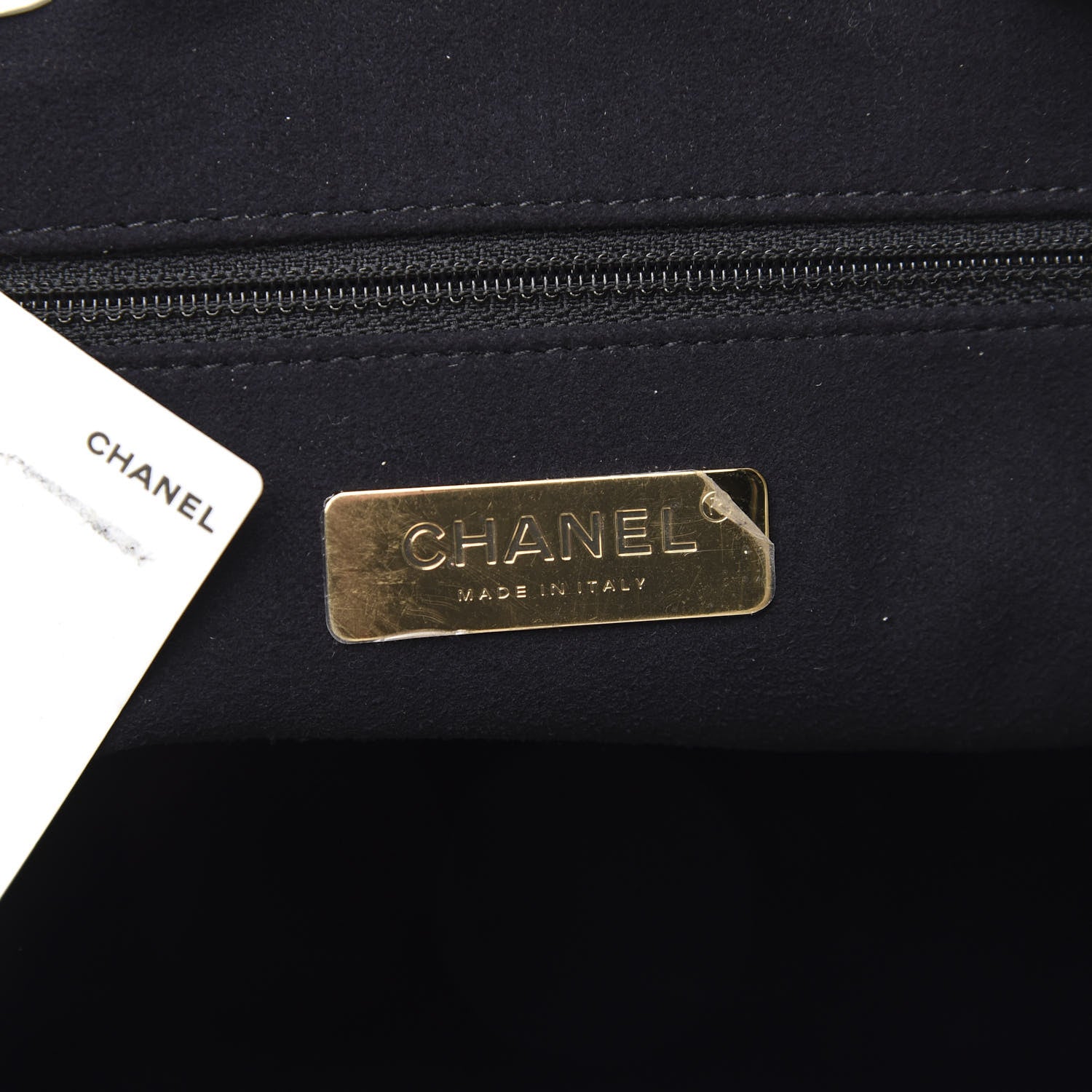Chanel Calfskin Crocodile Embossed Large Cocodile Shopping Tote White 6 of 9