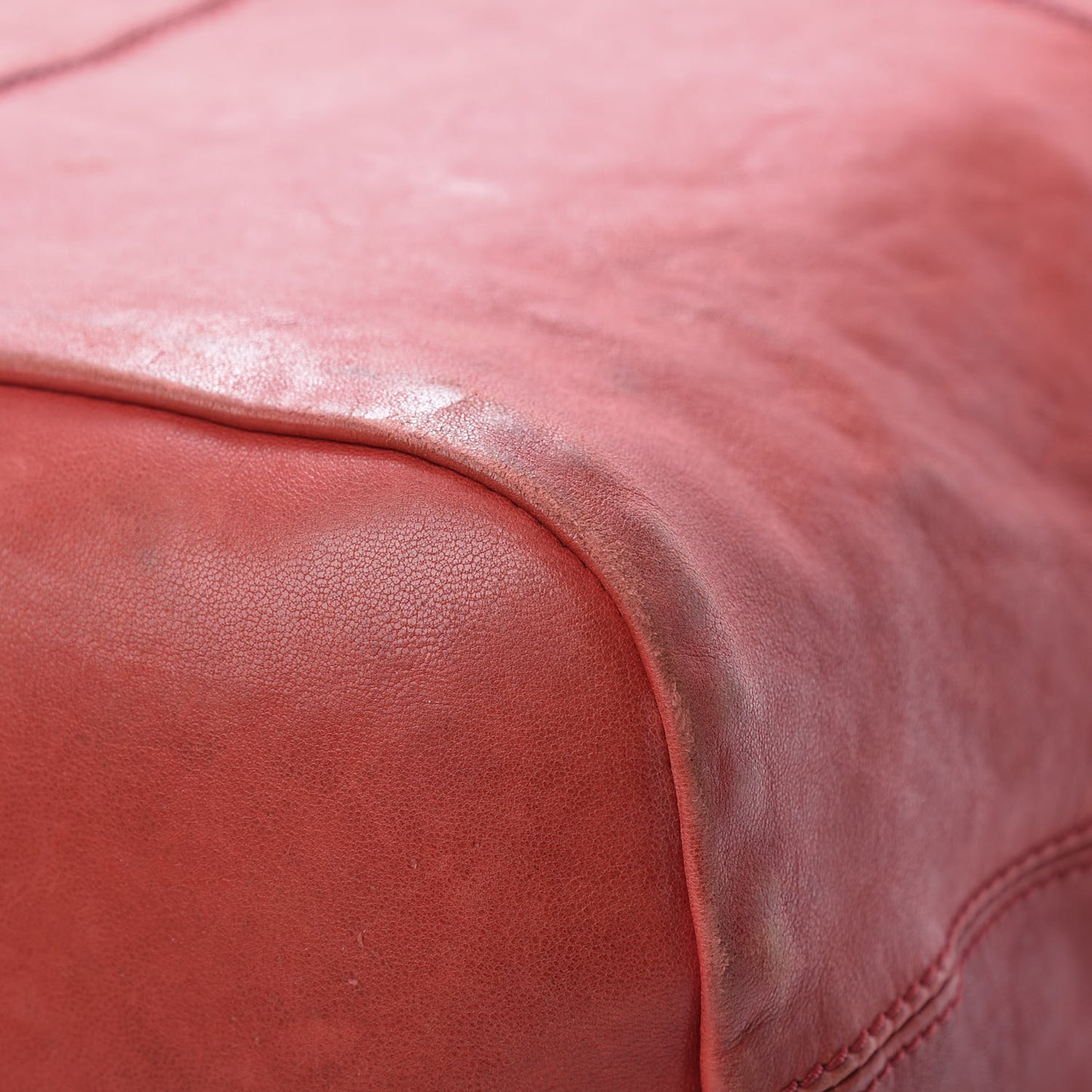 Lambskin North South Nightingale Red