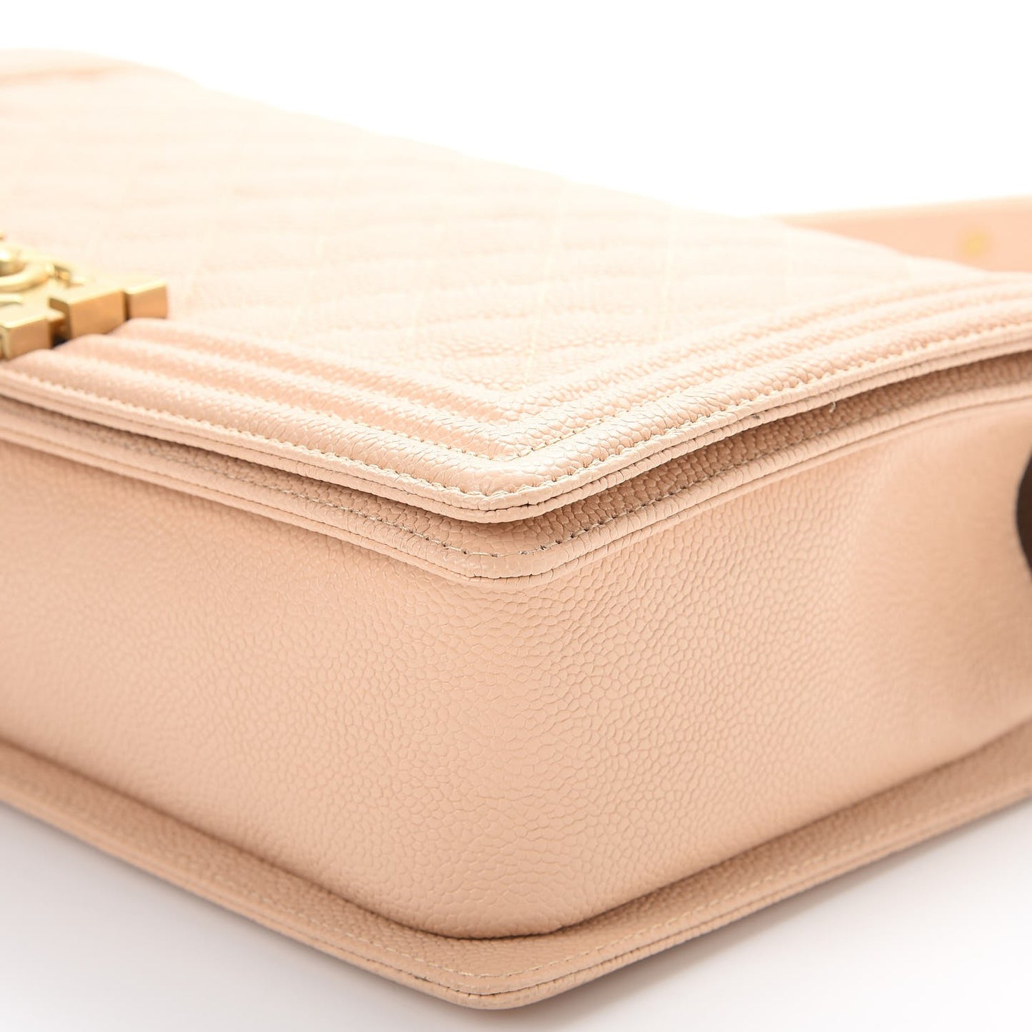 Caviar Quilted New Medium Boy Flap Beige Clair