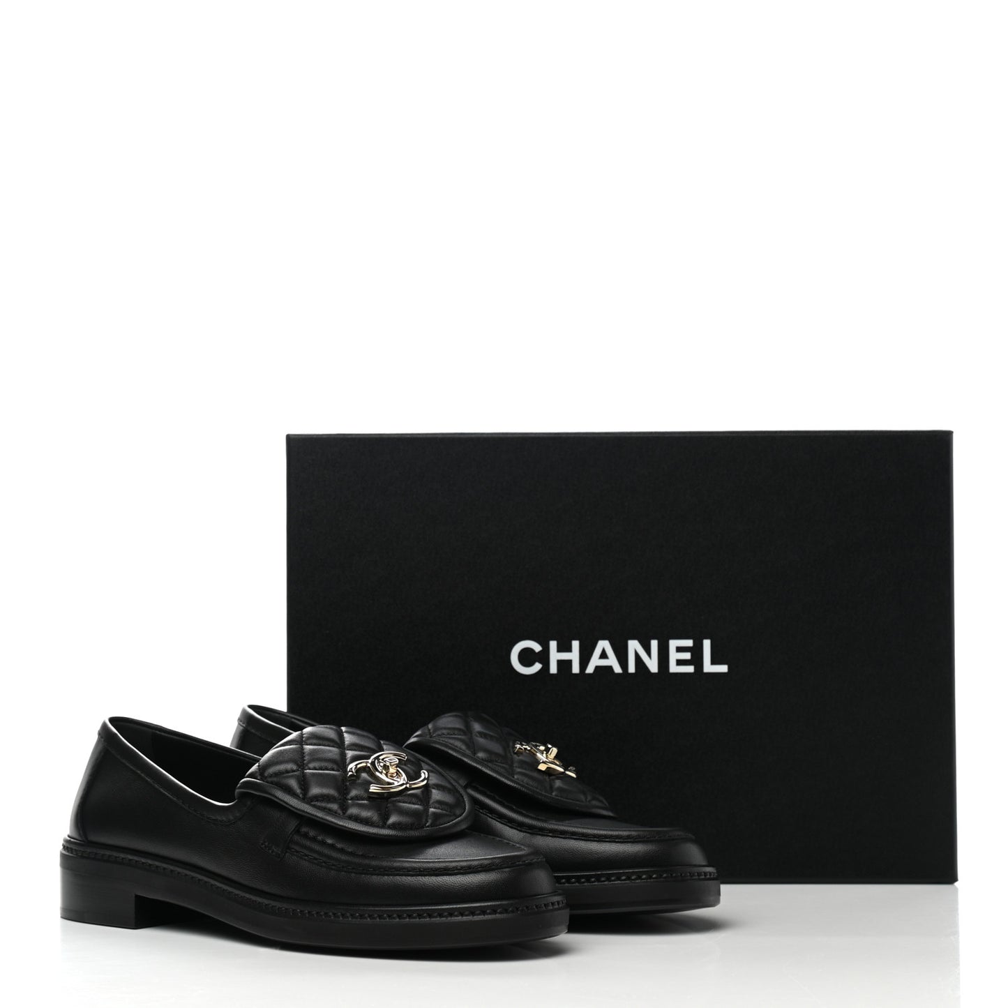 Lambskin Quilted CC Turnlock Loafers 37 Black