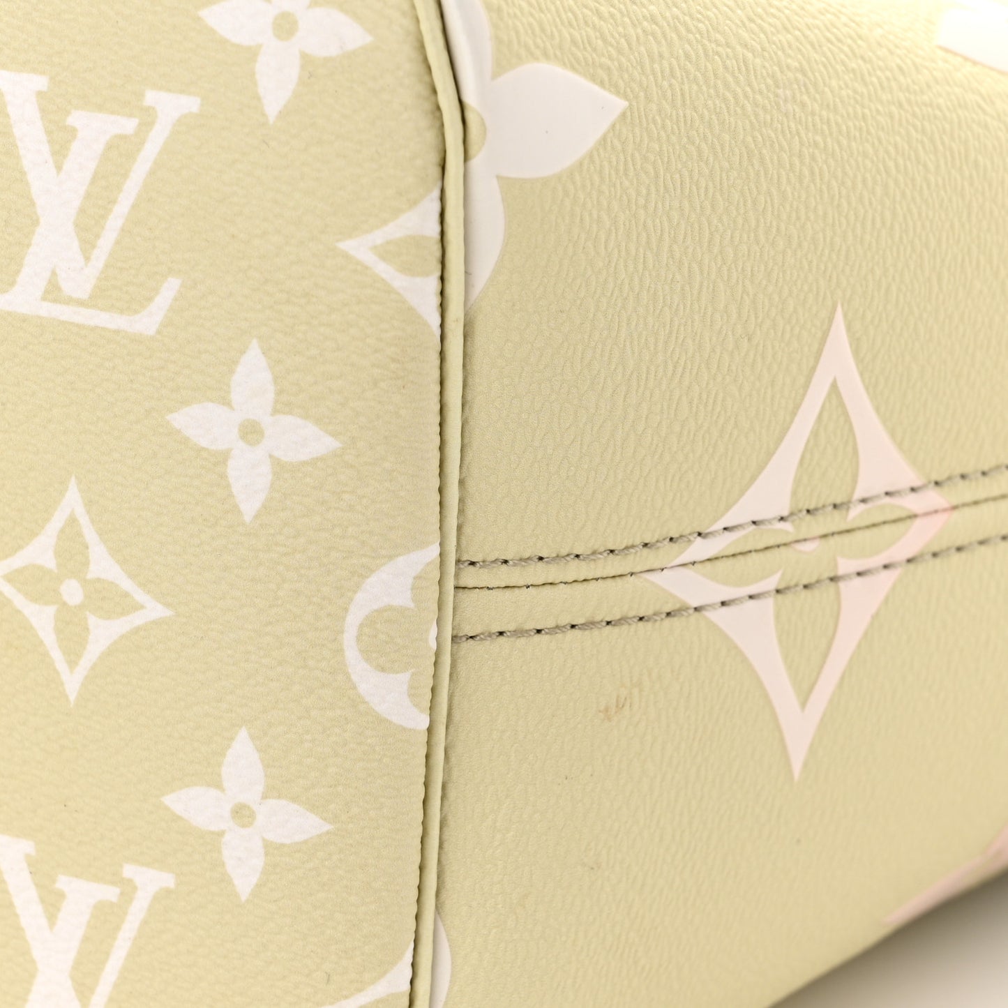 Monogram Giant Spring In The City Neverfull MM Sunset Kaki