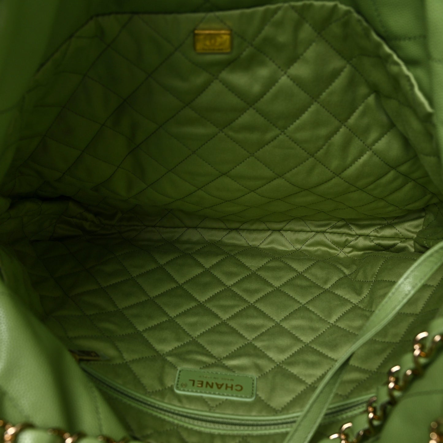 Shiny Caviar Quilted Chanel 22 Green